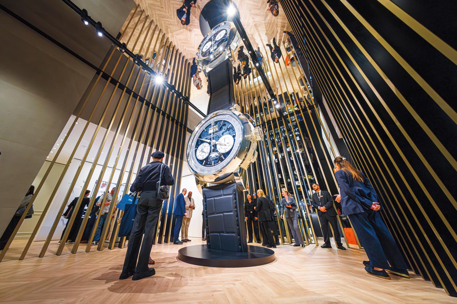 Watches and Wonders 2026: Between Price Shocks, the Pre-Owned Revolution, and Endless Creativity Azzam Watches