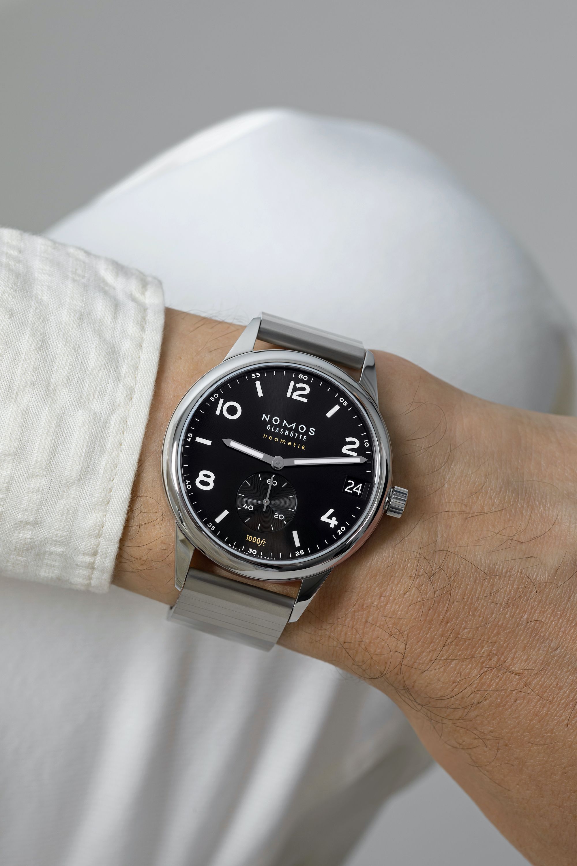 Club Sport neomatik 42 date black NOMOS Glashütte