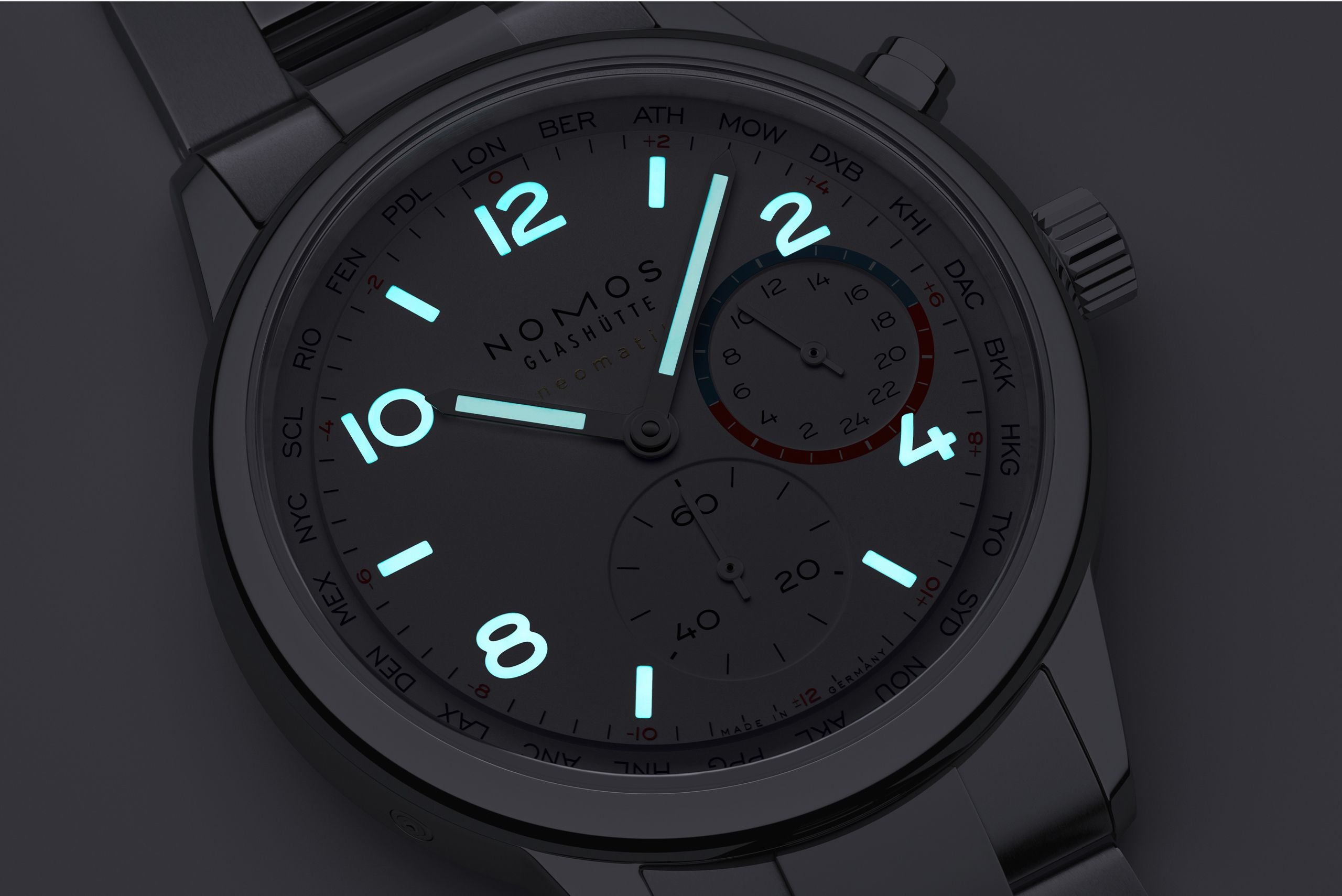 Club Sport neomatik Worldtimer NOMOS Glashütte