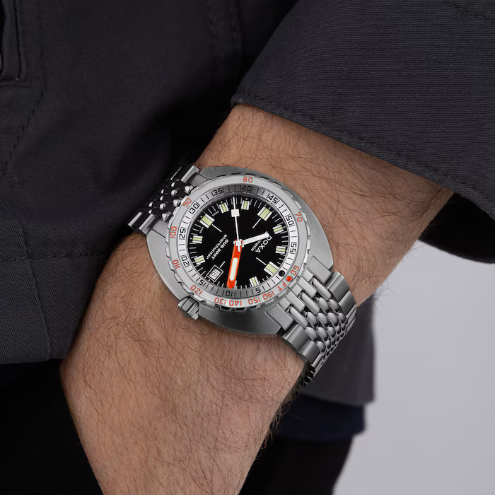 DOXA MEN'S SILVER TONE CASE BLACK DIAL AUTOMATIC WATCH