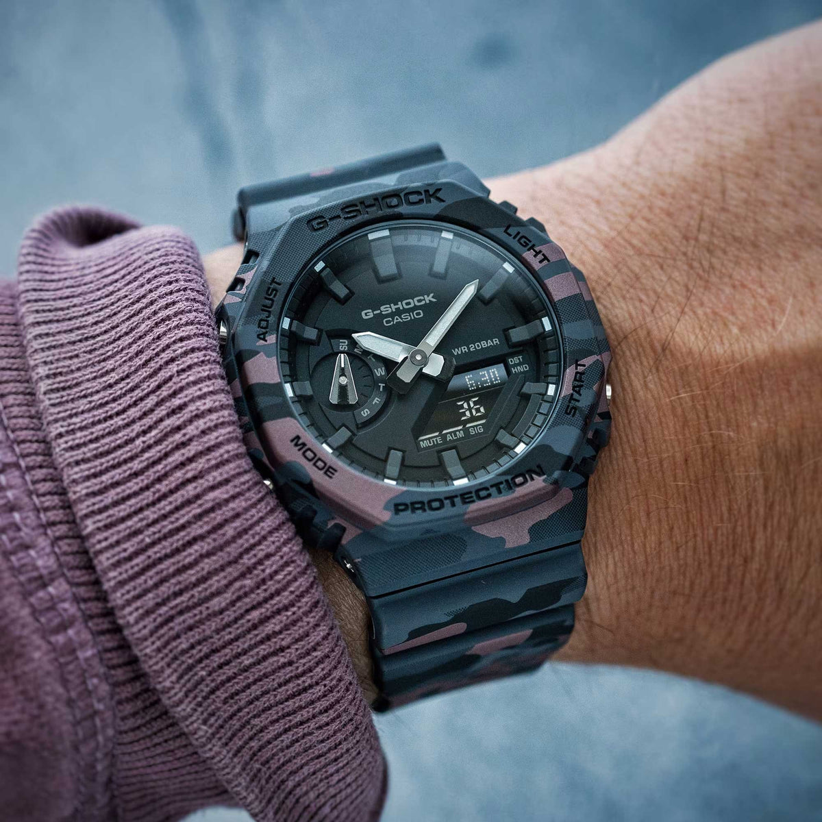 CASIO - GA-2100CM-8ADR G-Shock