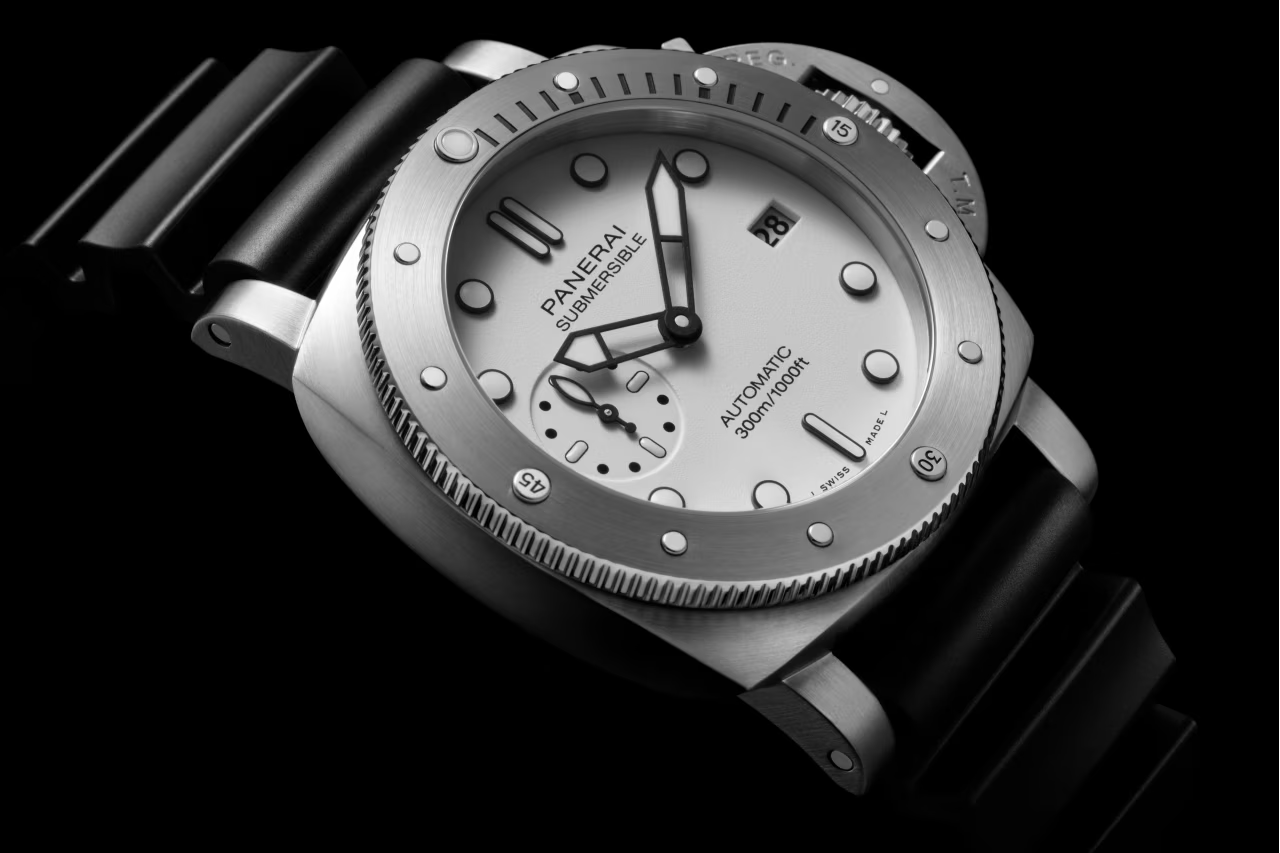 Submersible 42mm, Steel PAM01590 Panerai