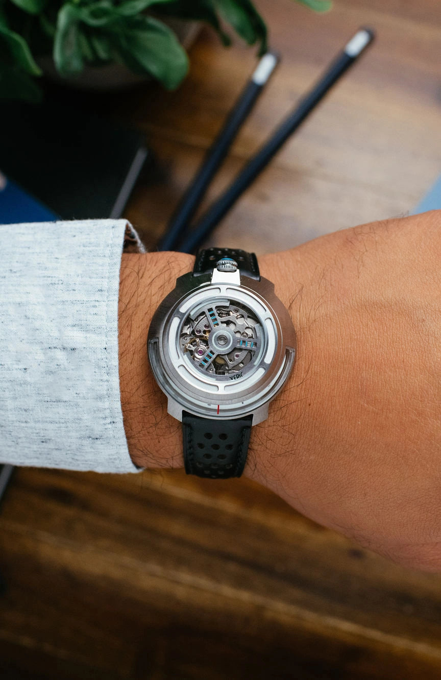 XERIC INVERTOR Invertor II Automatic Steel White