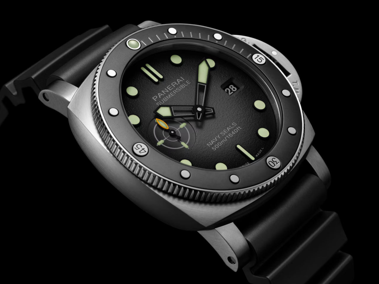 Submersible Navy SEALs 44mm, Steel PAM01738 Panerai