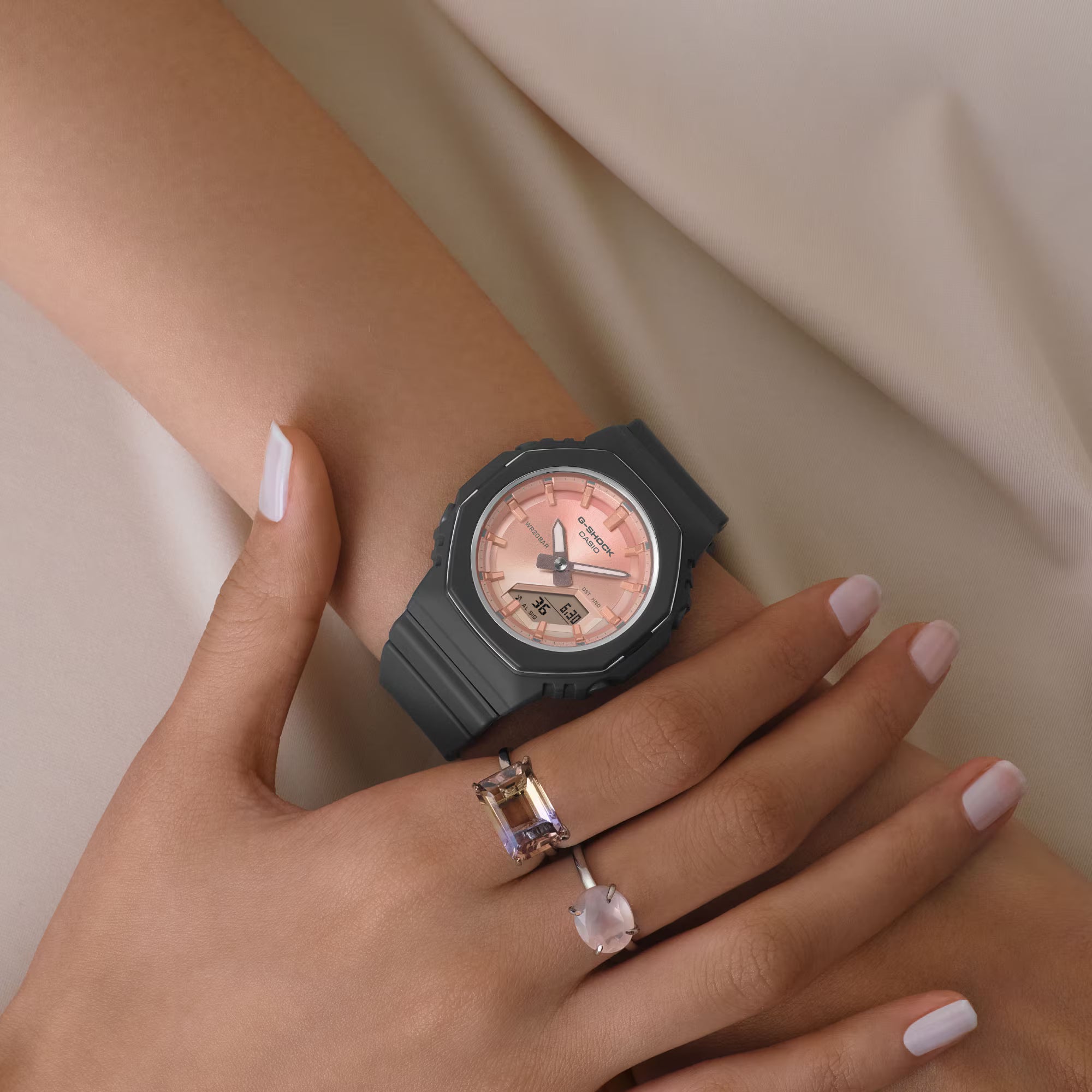 Casio - GMA-P2110SC-4ADR G-Shock