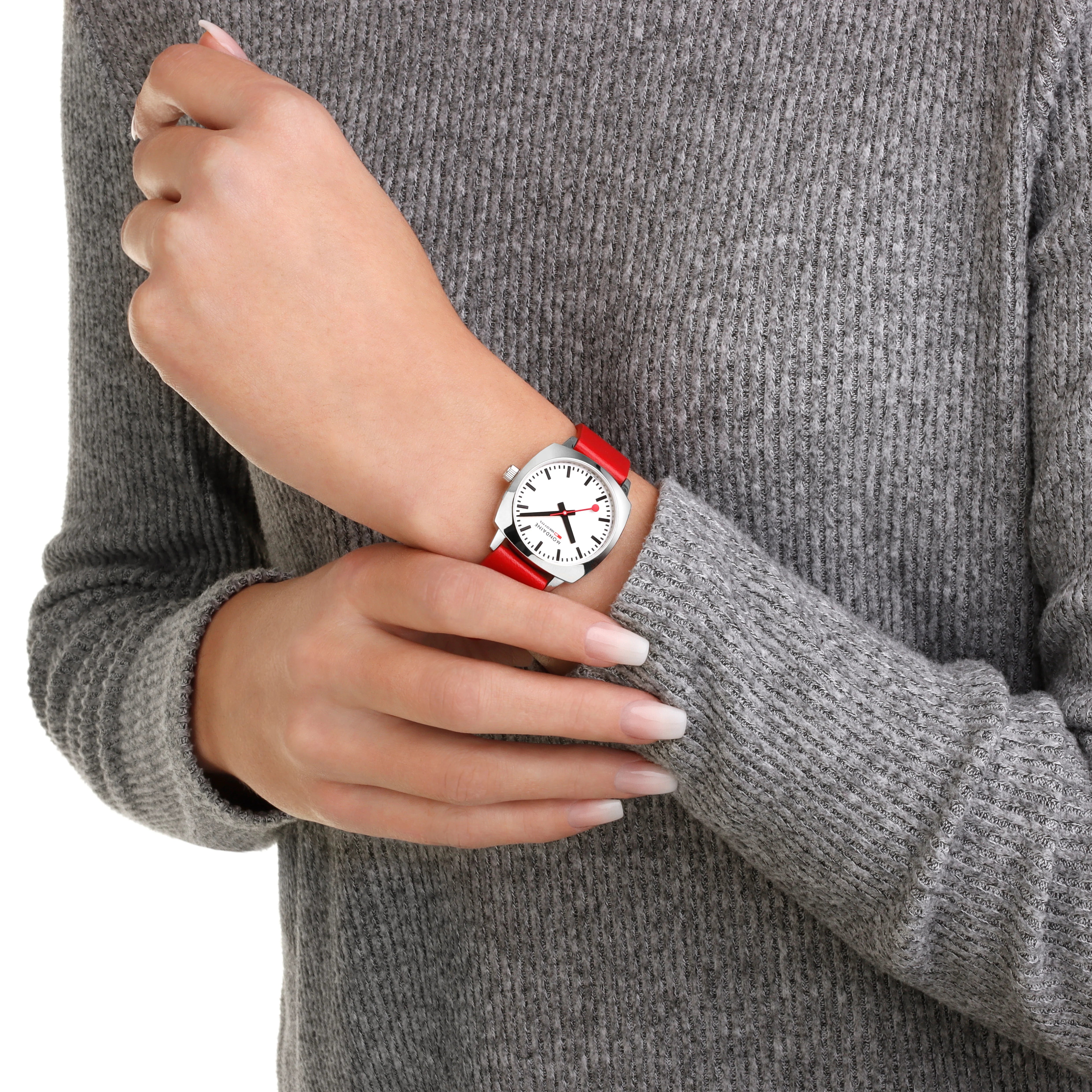 Petite Cushion 31mm MSL.31110.LCV Mondaine