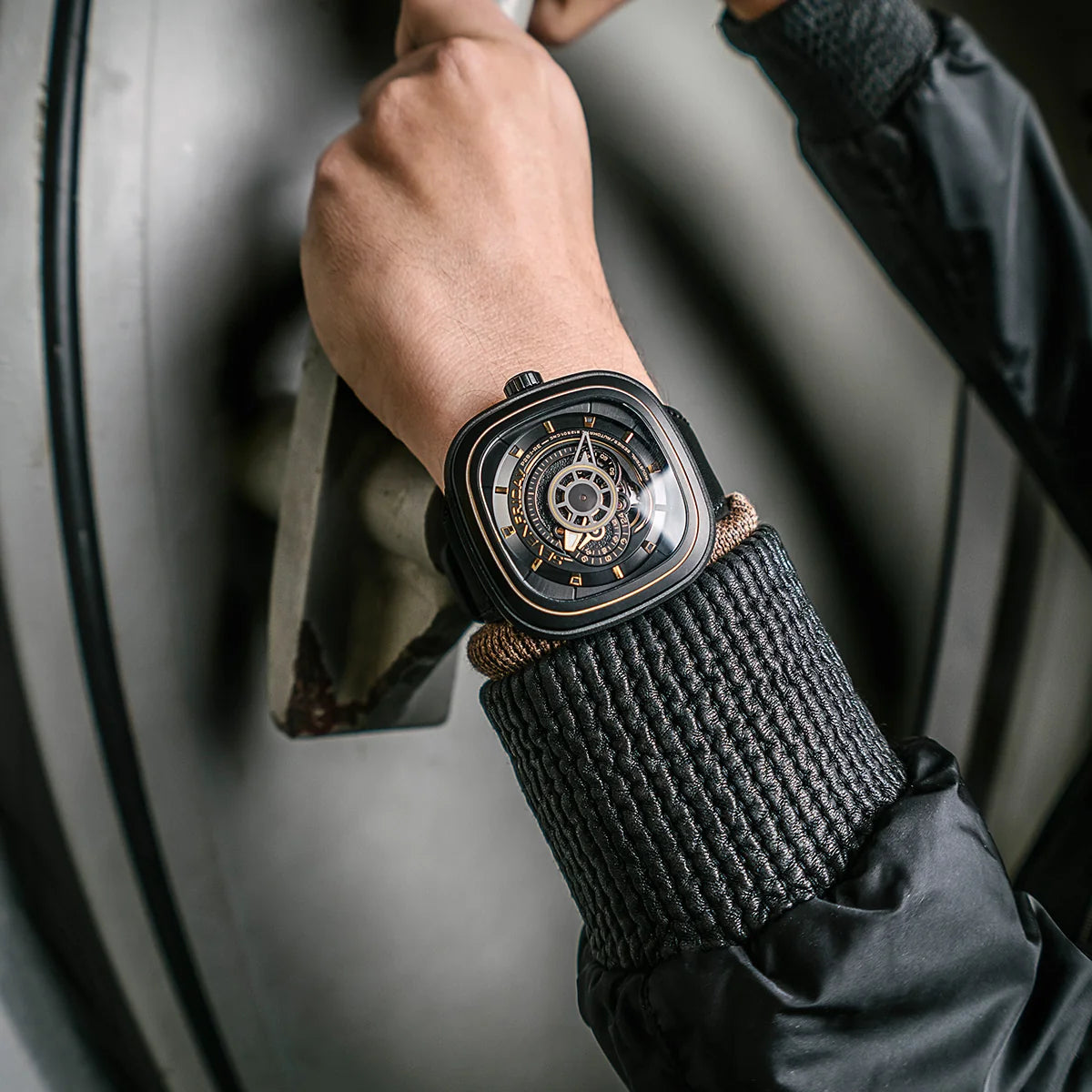 P-series P2B/02 SevenFriday