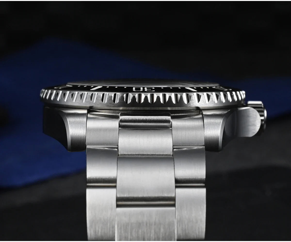 San Martin 300m Automatic 39mm 316L Sapphire