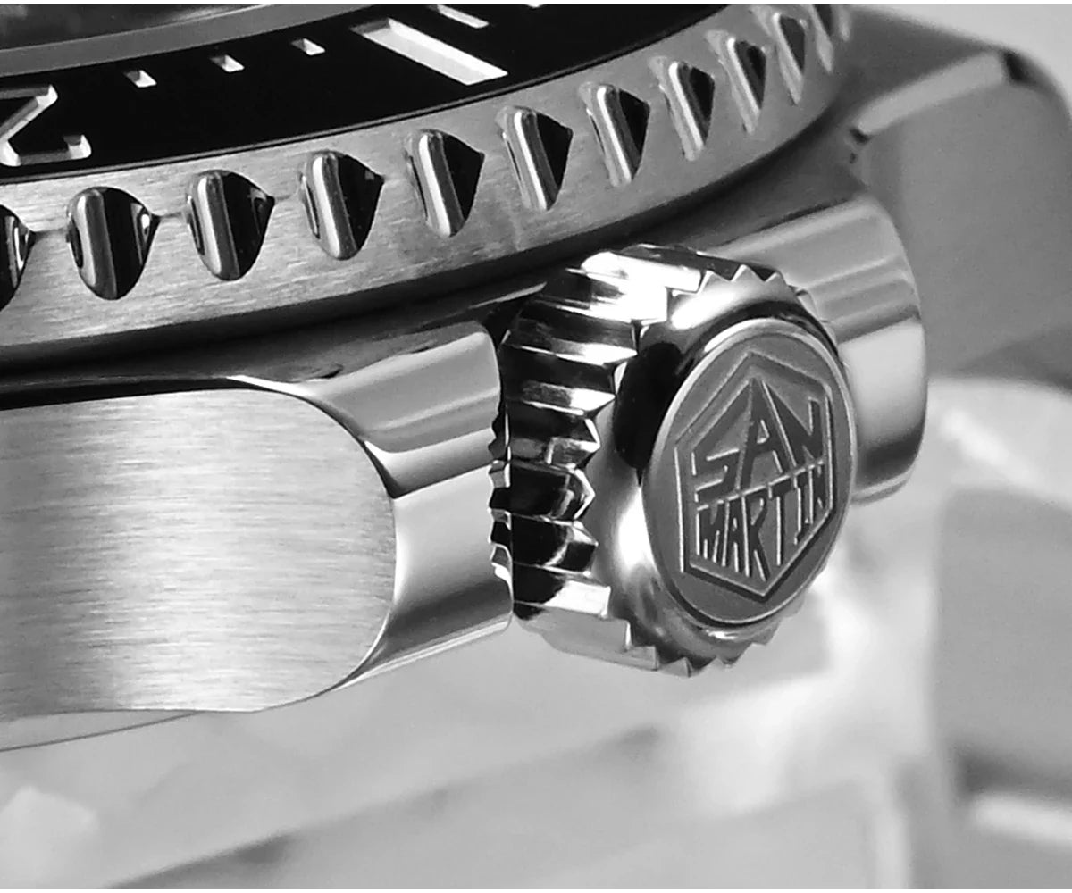 San Martin 300m Automatic 39mm 316L Sapphire
