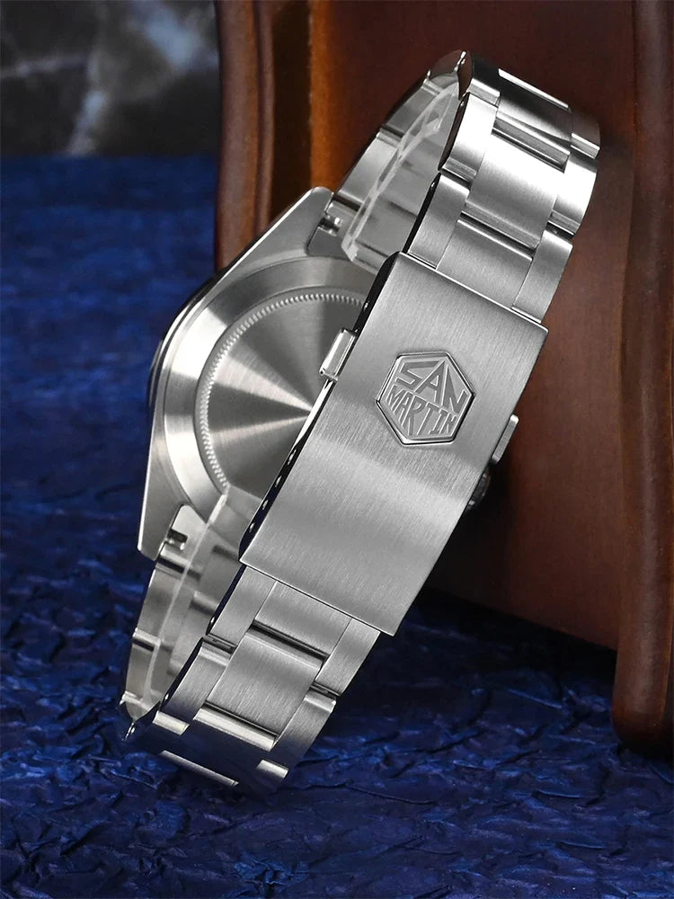 San Martin Automatic 100m GMT 39mm