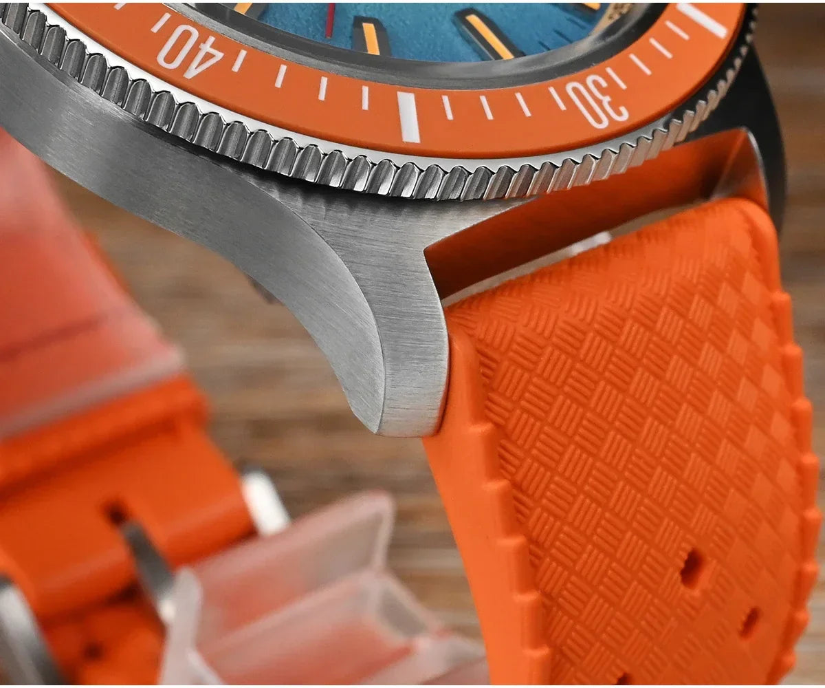 San Martin Automatic 200m Original Design Sapphire Luminous 40mm