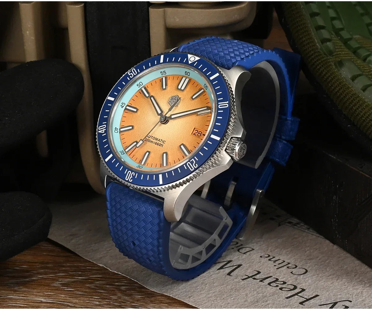 San Martin Automatic 200m Original Design Sapphire Luminous 40mm