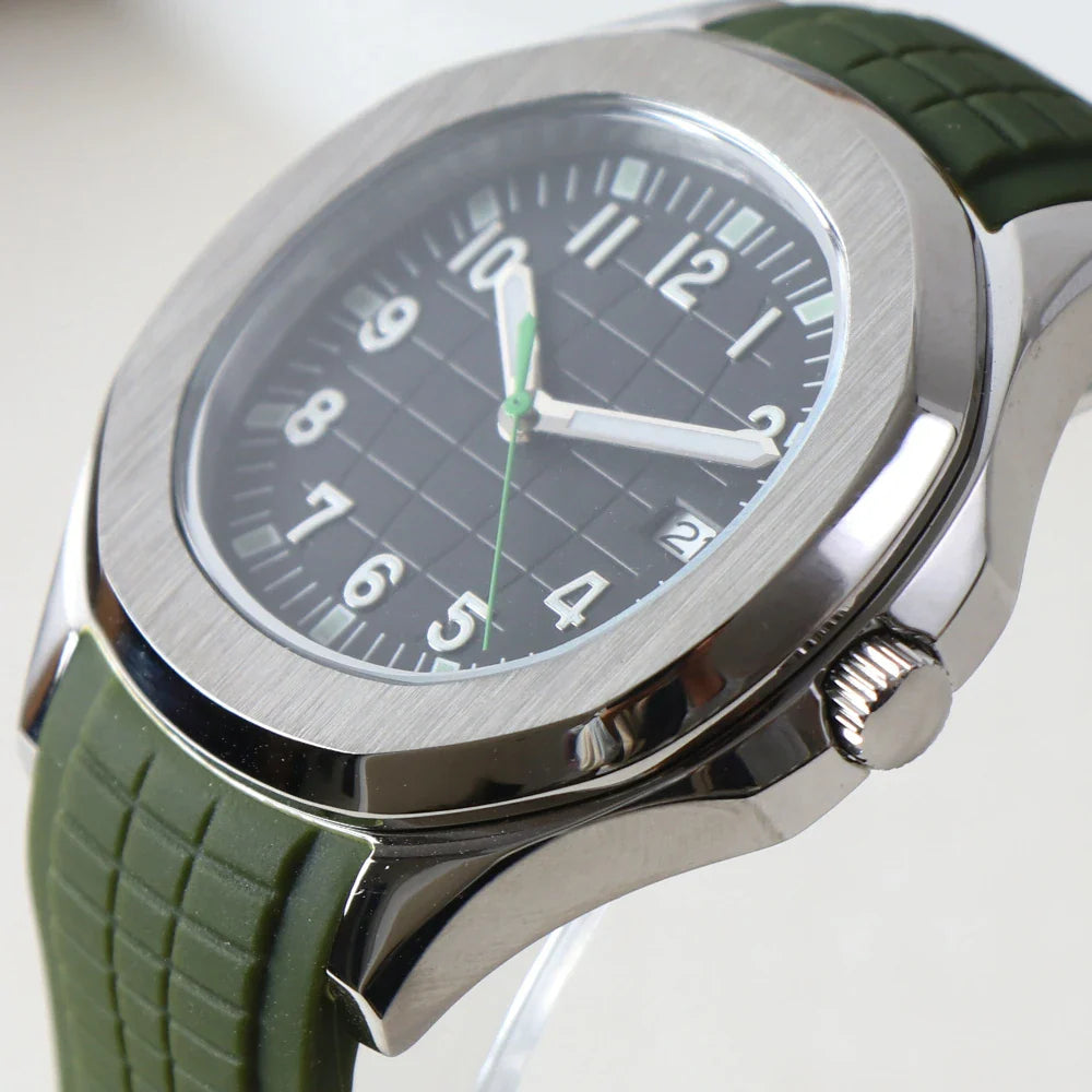 Customizing Aquanaut Automatic Sapphire 39.5mm