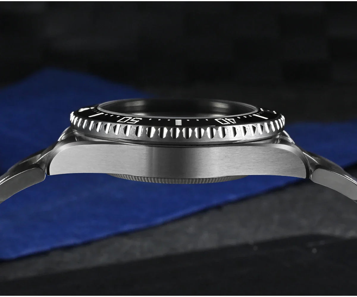 San Martin 300m Automatic 39mm 316L Sapphire