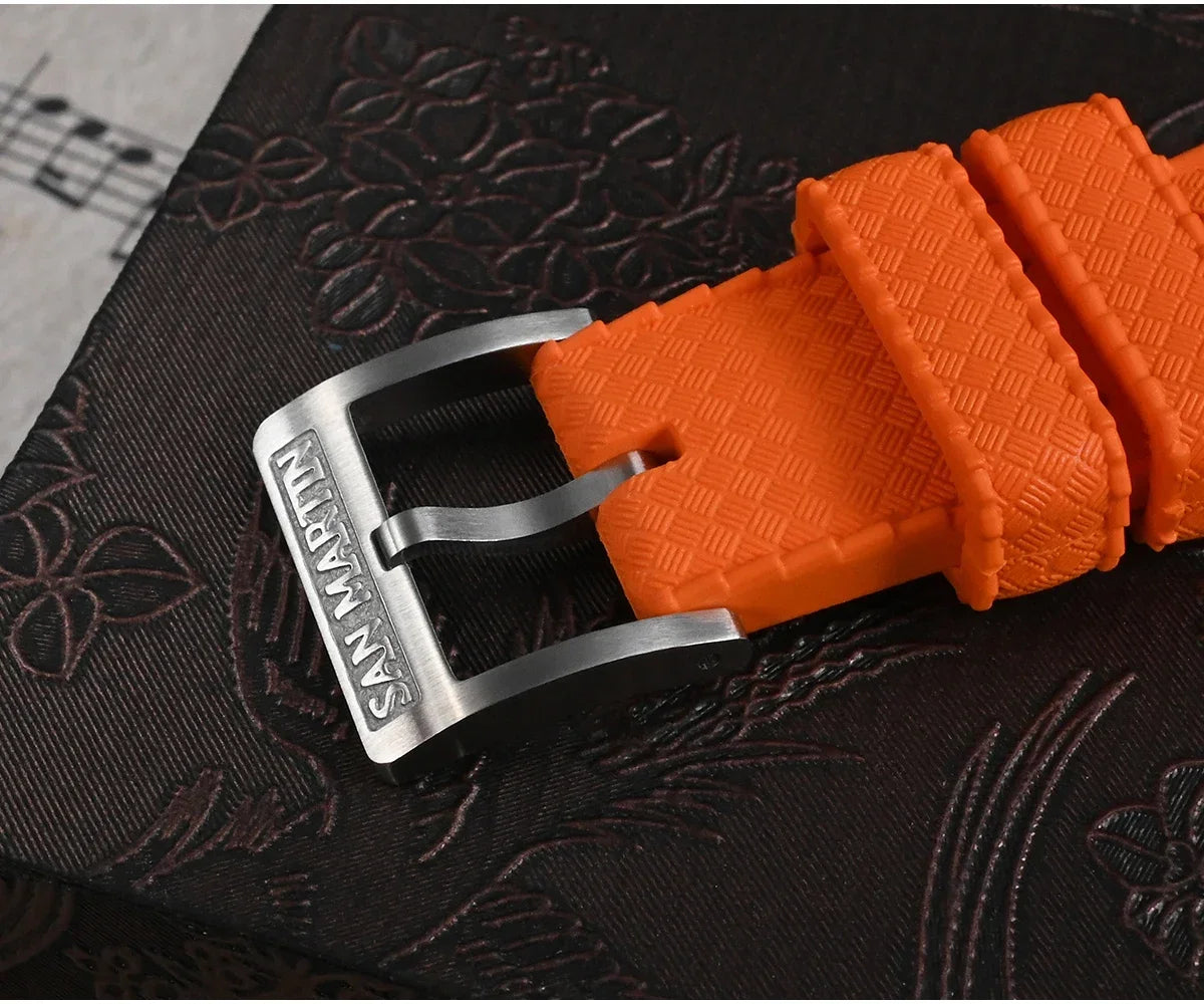 San Martin Automatic 200m Original Design Sapphire Luminous 40mm