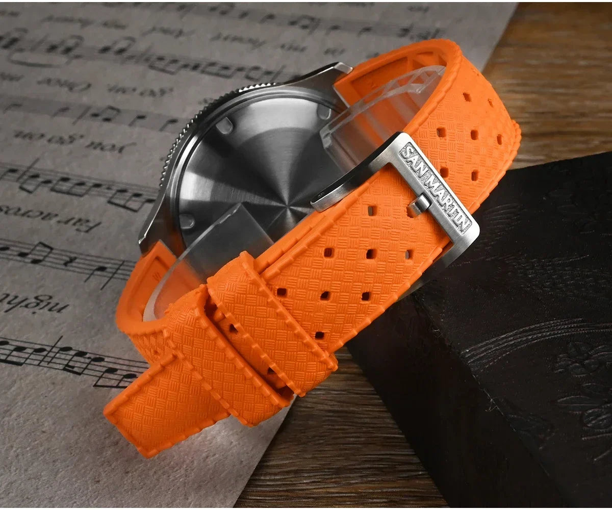 San Martin Automatic 200m Original Design Sapphire Luminous 40mm
