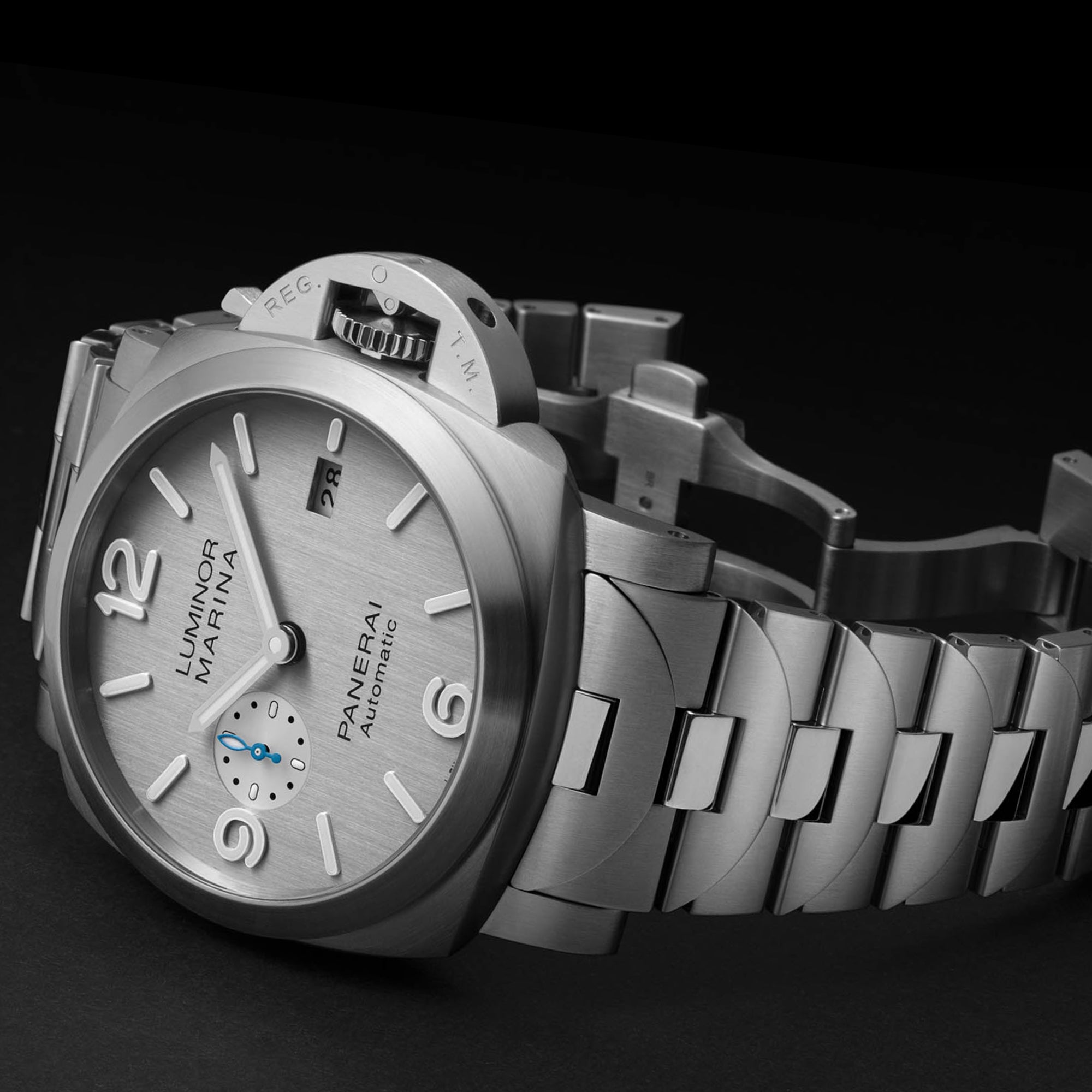 Panerai Luminor Marina Pam00977 Silver Arabic/Index Dial