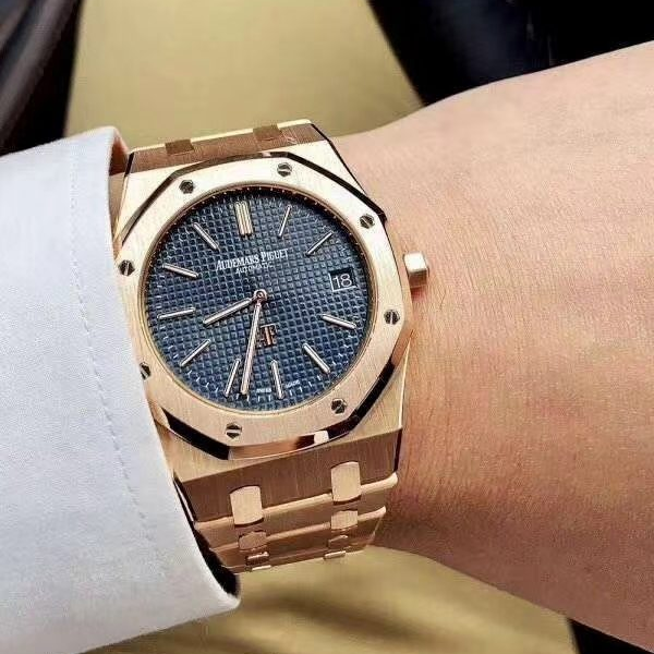 Audemars Piguet Royal Oak Jumbo Extra-Thin 15202OR.OO.1240OR.01 18K Rose Gold 39mm Blue Dial Men’s Watch