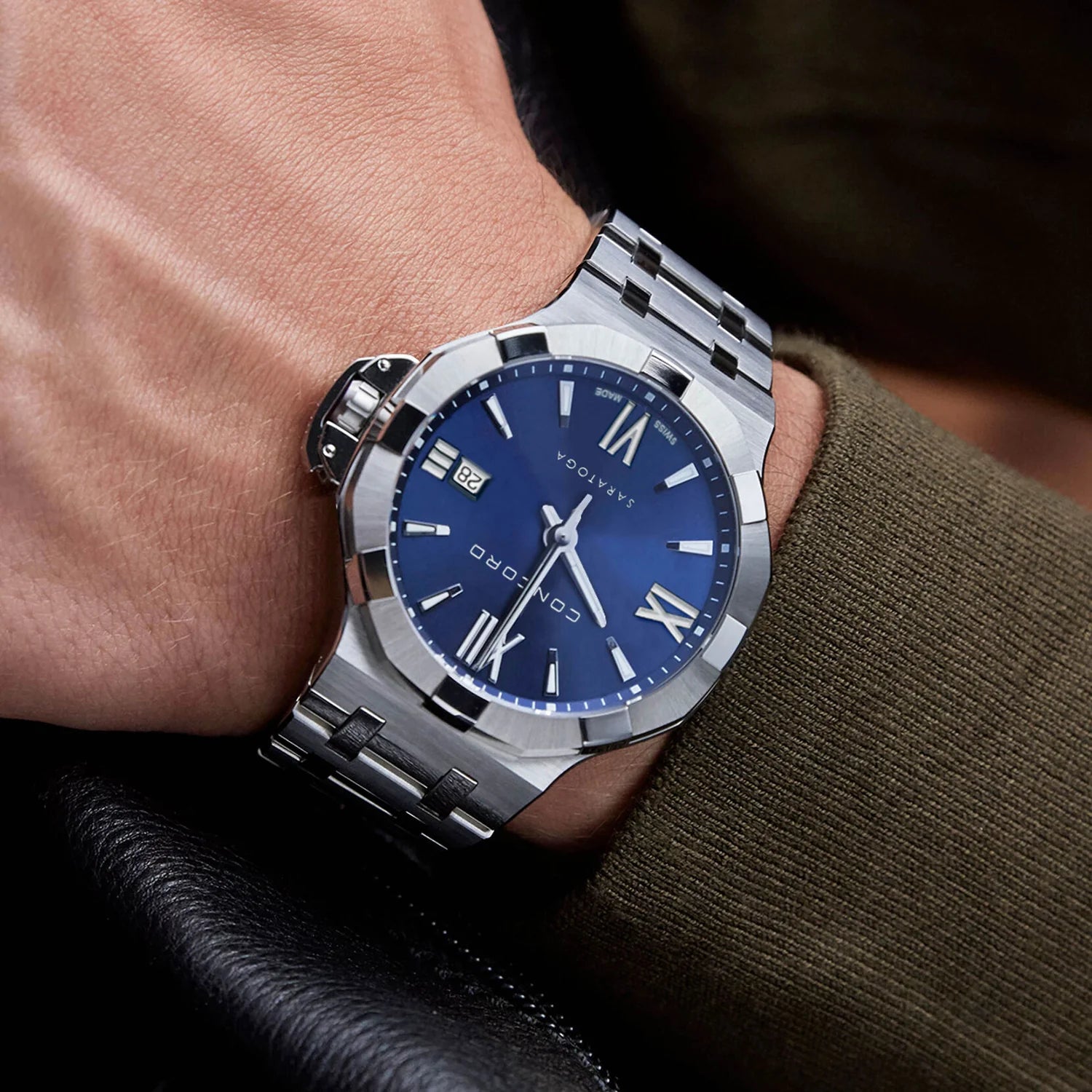 CONCORD MENS WATCH SILVER TONE CASE QUARTZ