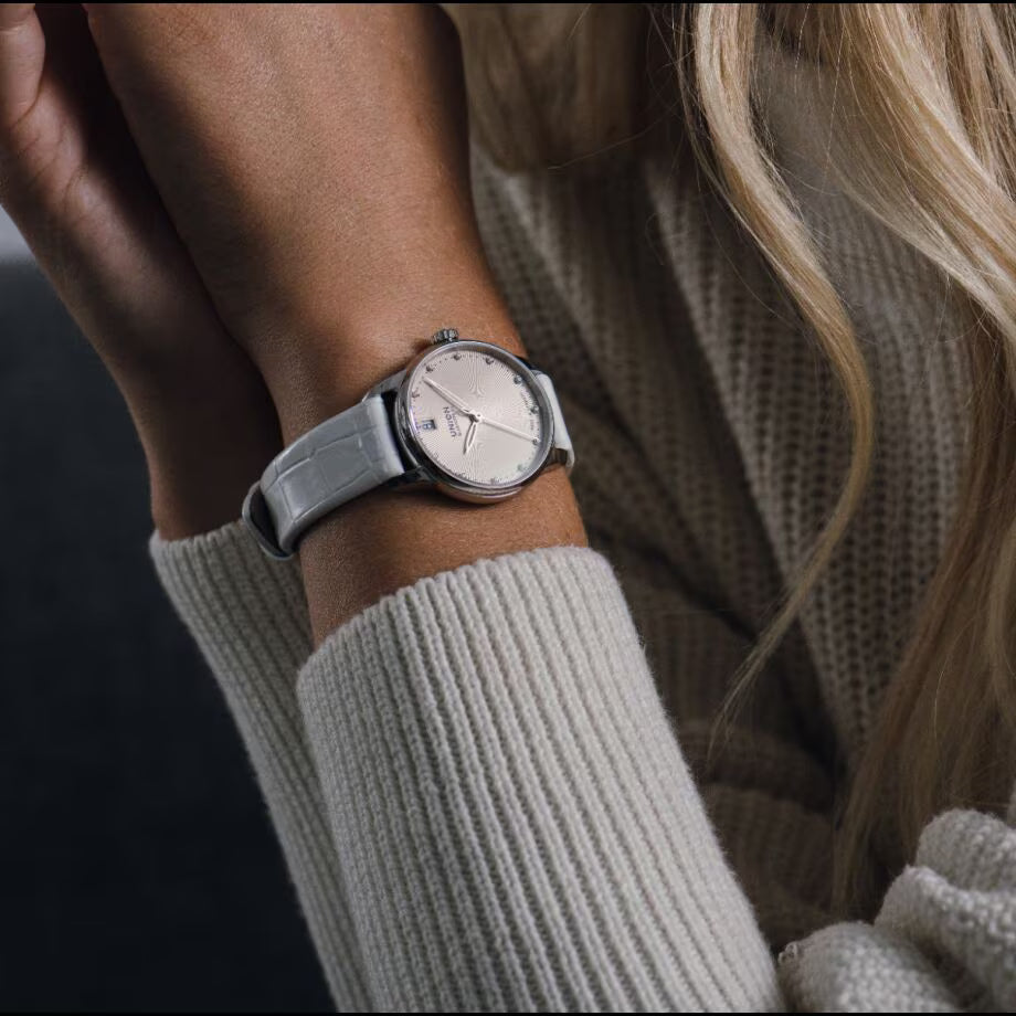 تاريخ السلسلة