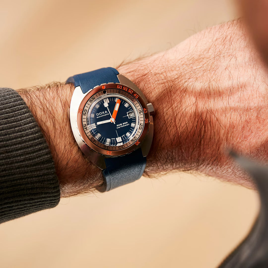 DOXA MEN'S SILVER TONE CASE NAVY DIAL AUTOMATIC WATCH