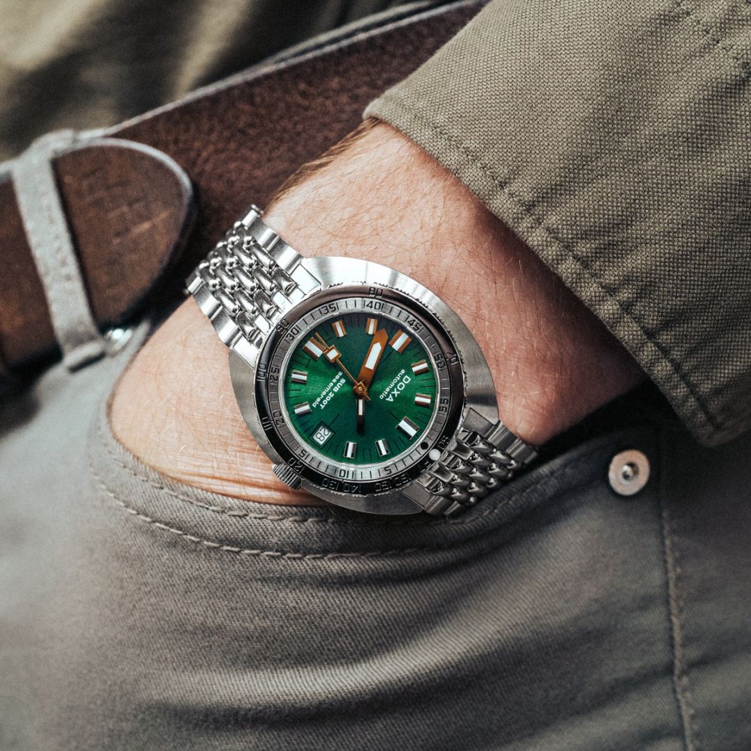 DOXA MEN'S SILVER TONE CASE GREEN DIAL AUTOMATIC WATCH