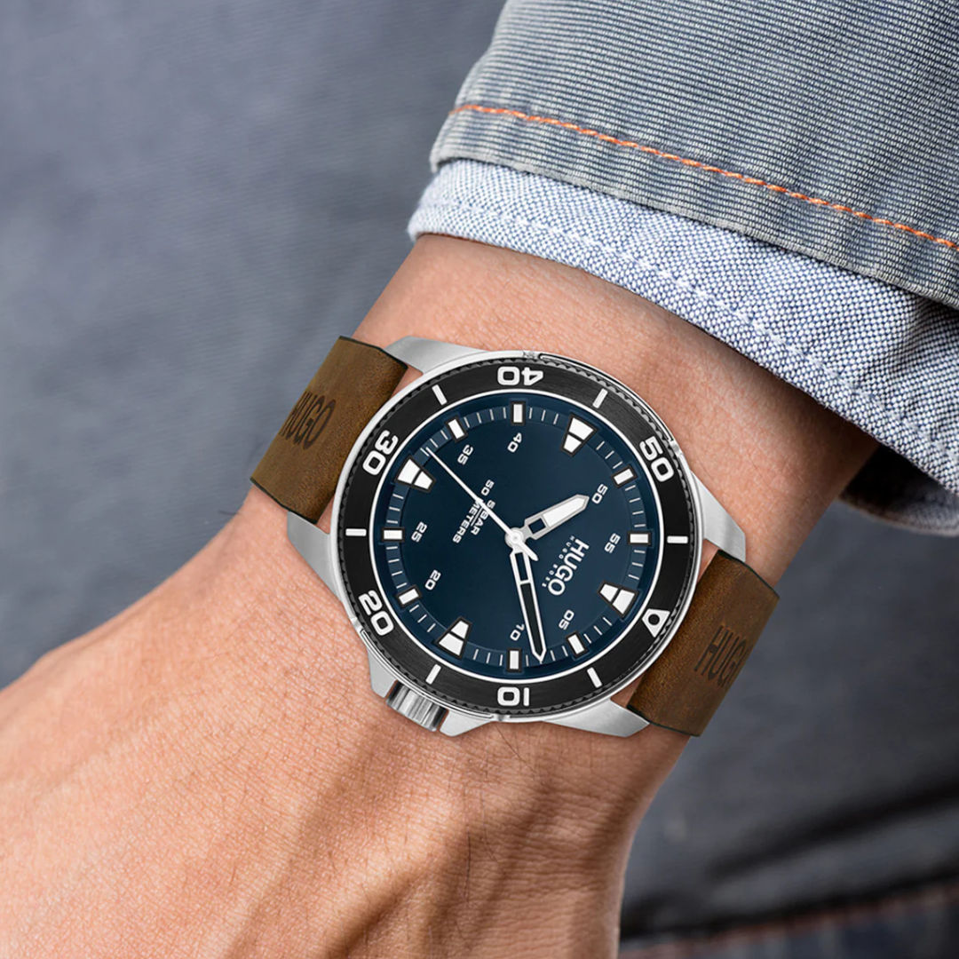 Hugo Boss - HB153.0220 - Azzam Watches