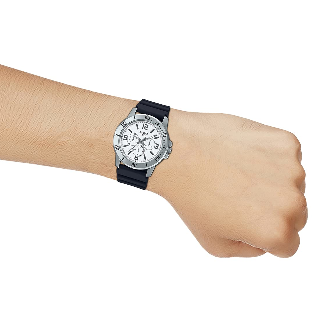 Casio - MTP-VD300-7BUDF - Azzam Watches