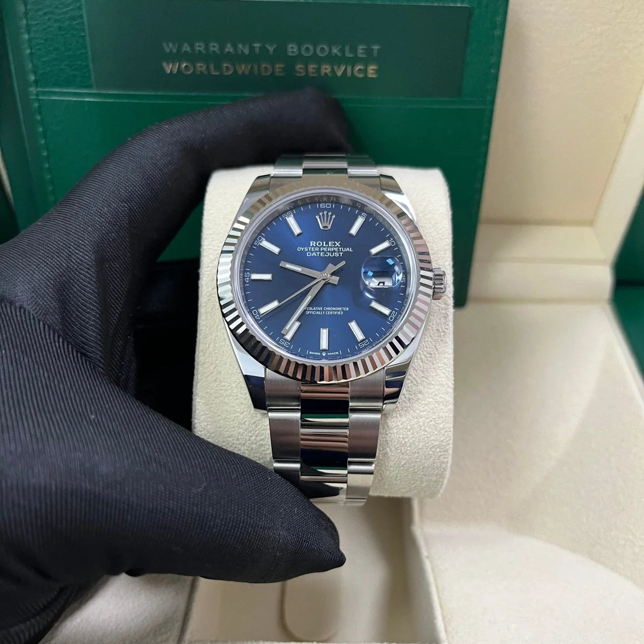 Rolex Datejust 126334-0001 Blue Index Dial White Gold Bezel 41Mm Oystersteel Oyster Bracelet Men’S Watch