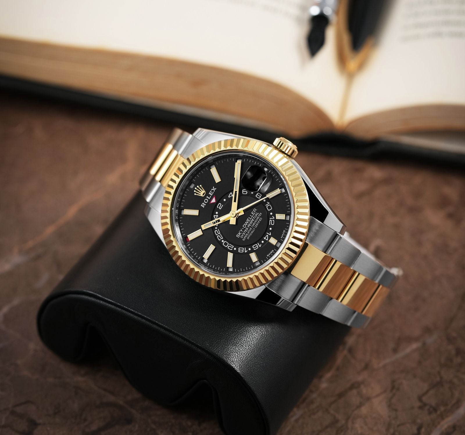 Rolex Sky Dweller 326933 Bk Black Index Dial 42Mm18Kt Yellow Gold And Steel Men’S Watch