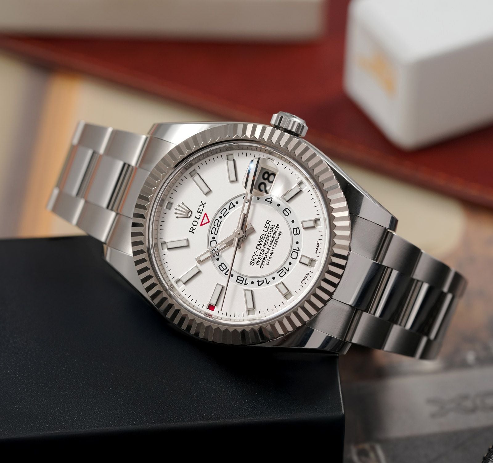 Rolex Sky Dweller 326934 Wh White Index 42Mm 18Kt White Gold Men’S Watch