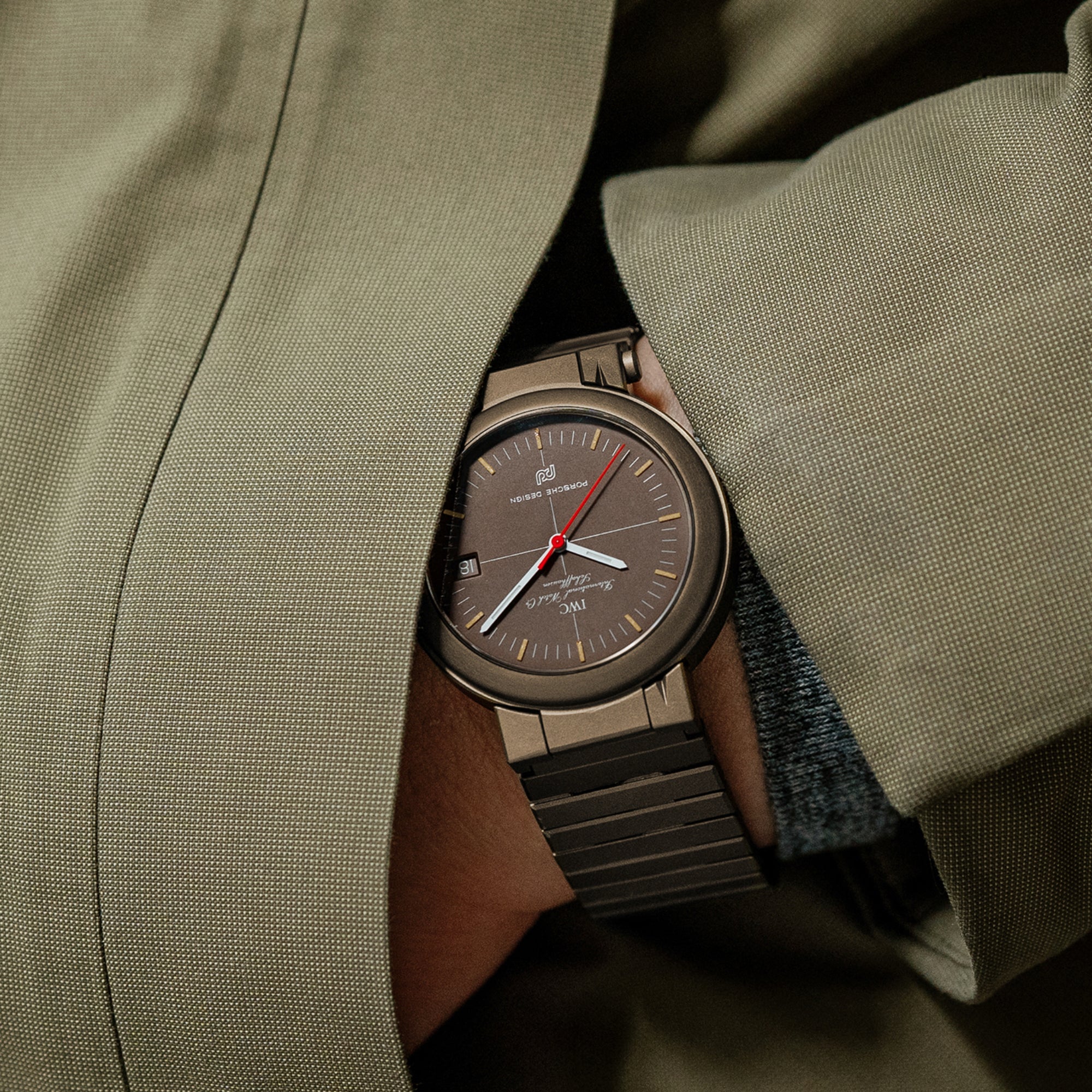 IWC Porsche Design IW3510 Automatic Compass 39Mm Aluminum Brown Dial