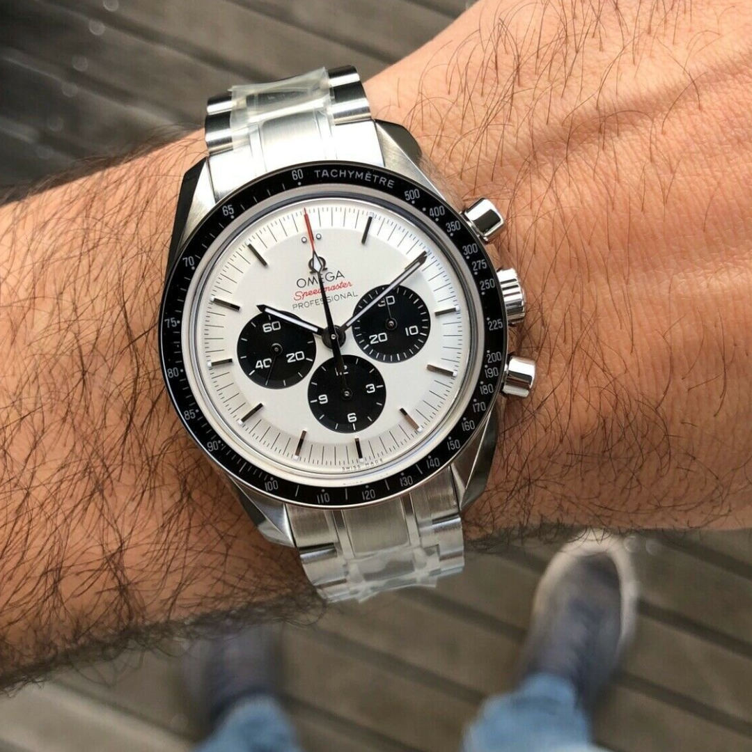 Omega Speedmaster 2020 Tokyo – Panda Dial – 42mm – Limited Edition – Unworn Mint – Full Set - Azzam Watches