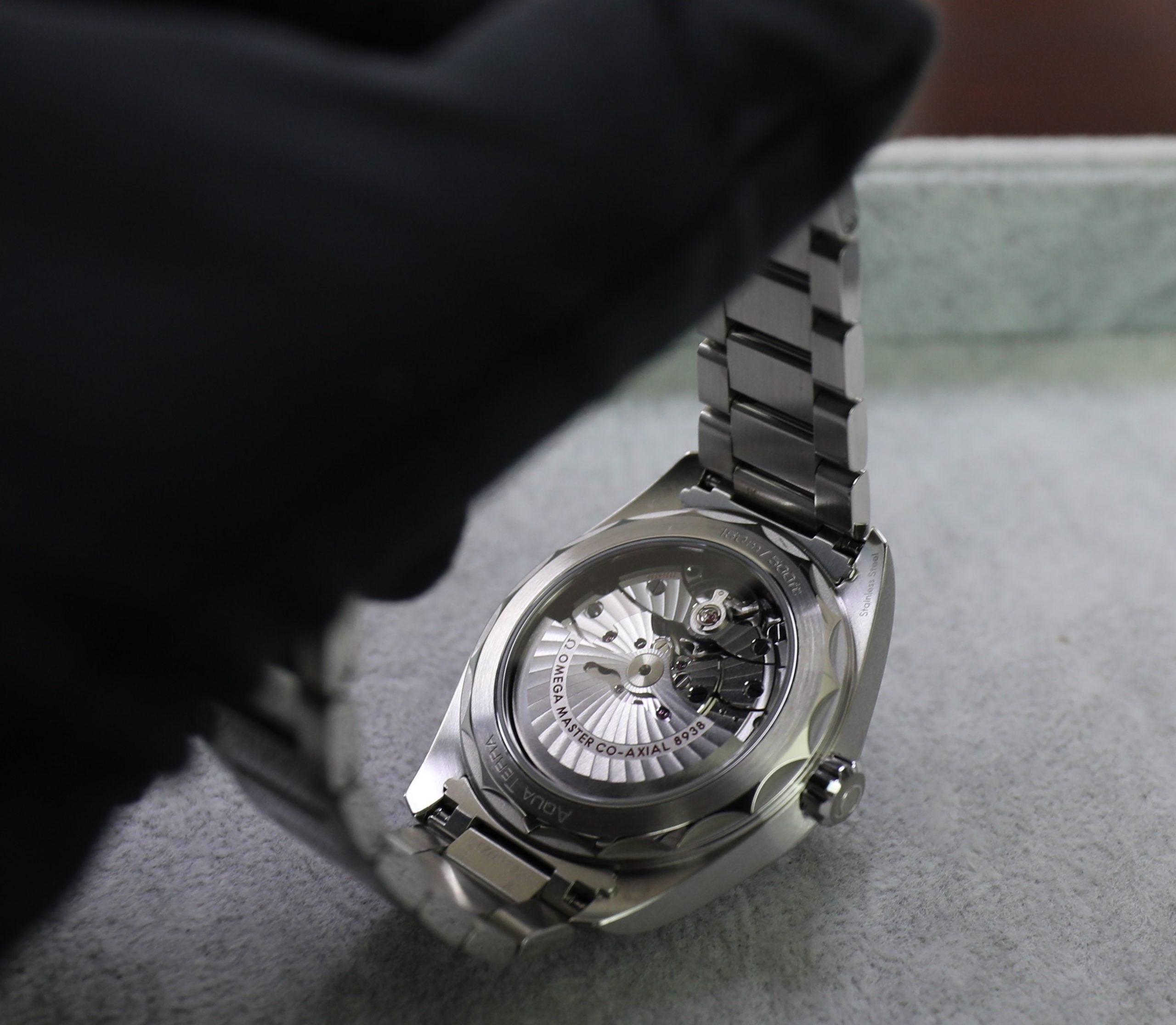 Omega Seamaster Aqua Terra GMT World Timer – 43mm - Azzam Watches
