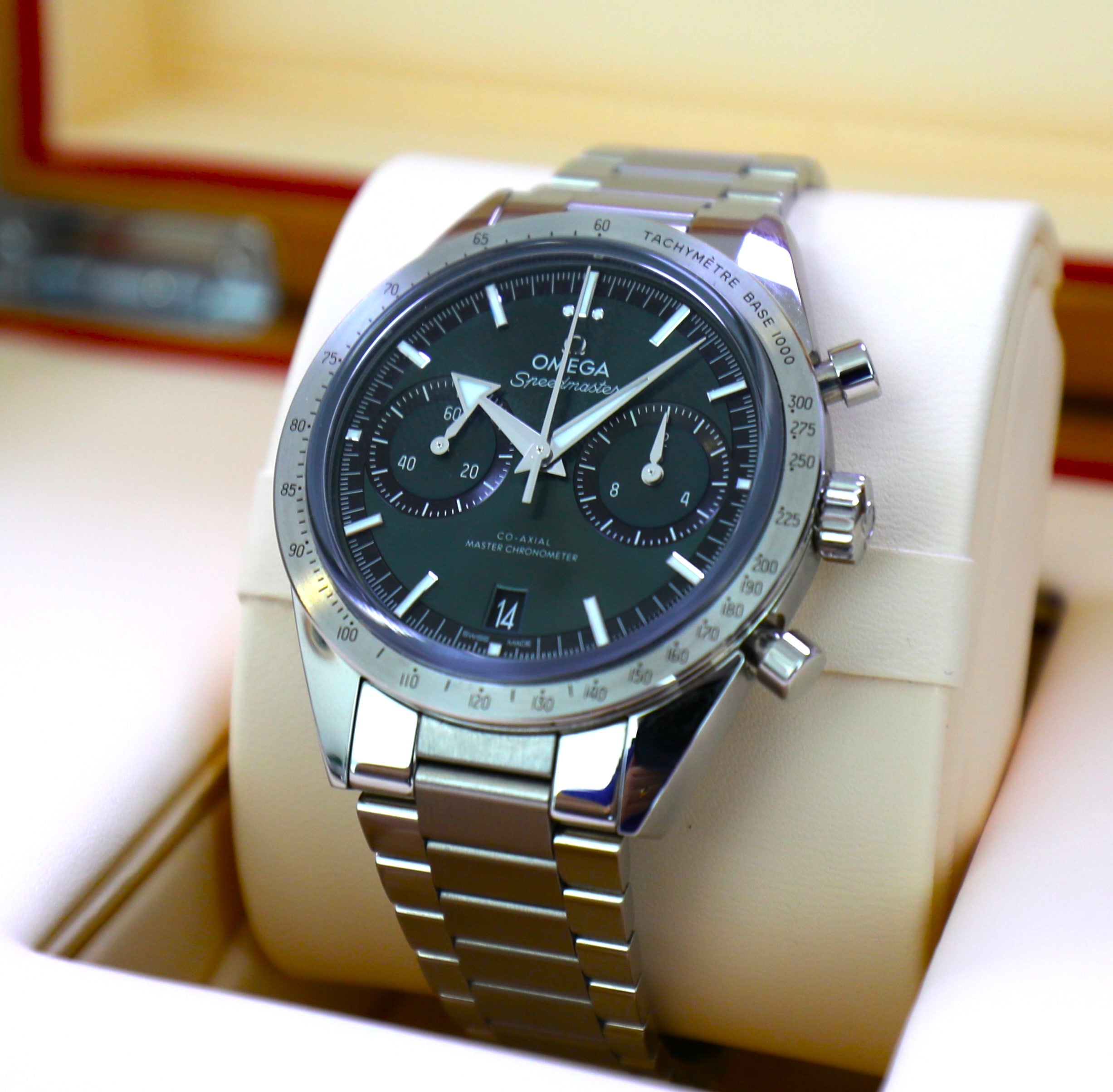 Omega Speedmaster Broad Arrow ’57 40mm Manual winding Green Dial - Azzam Watches