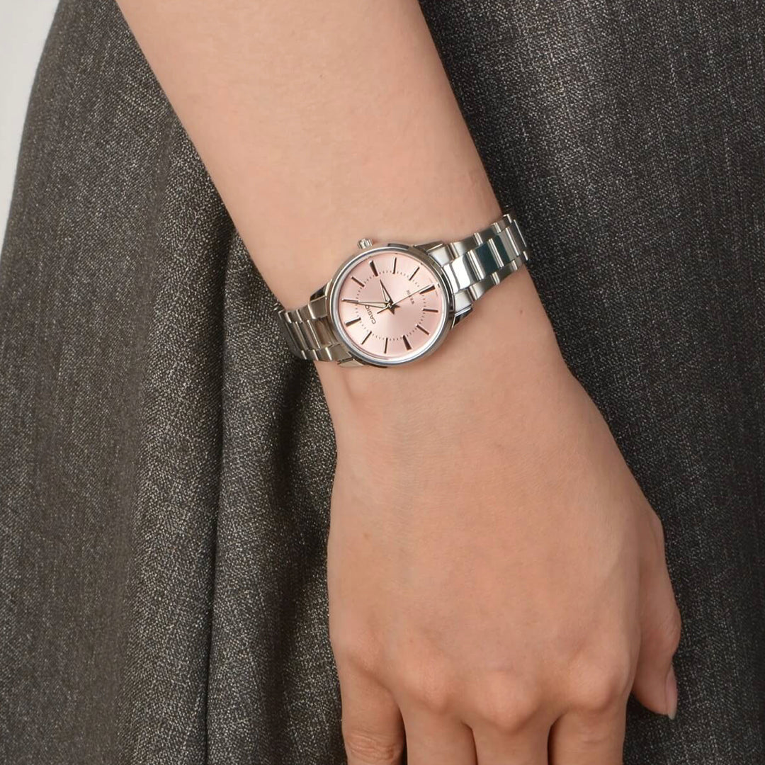 CASIO - LTP-1303D-4AVDF - Azzam Watches