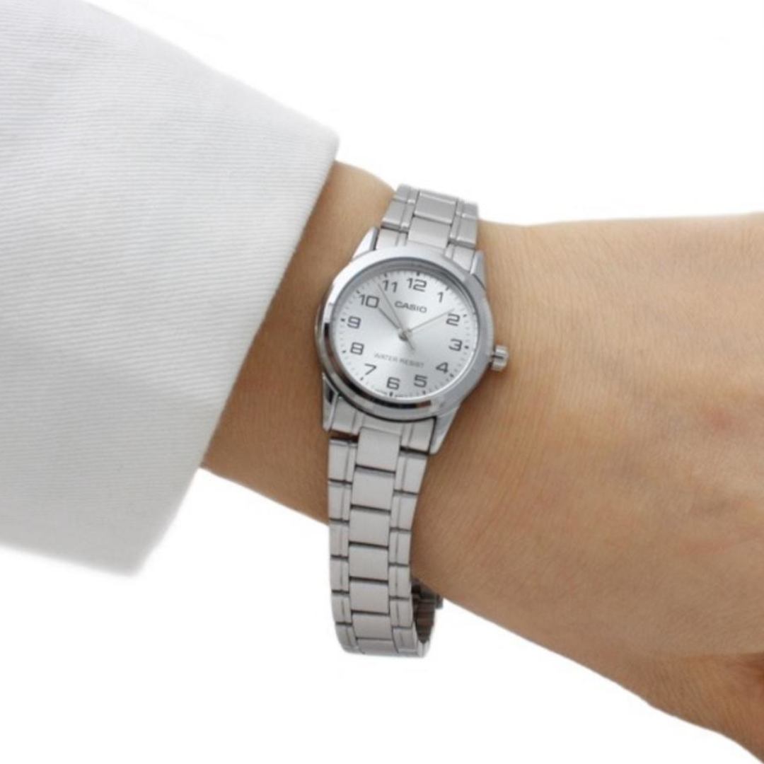 Casio - LTP-V001D-7BUDF - Azzam Watches