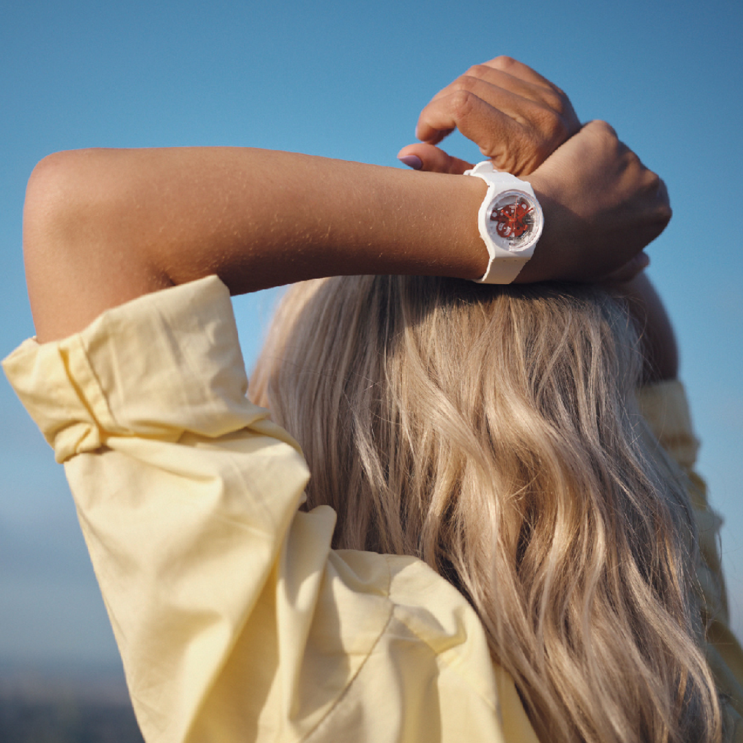 Swatch - SO31W104 - Azzam Watches
