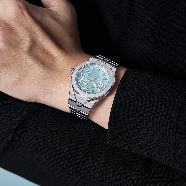 Peacock Plumage Gaze Hand-Made Guilloché Watch [Limited] Peacock