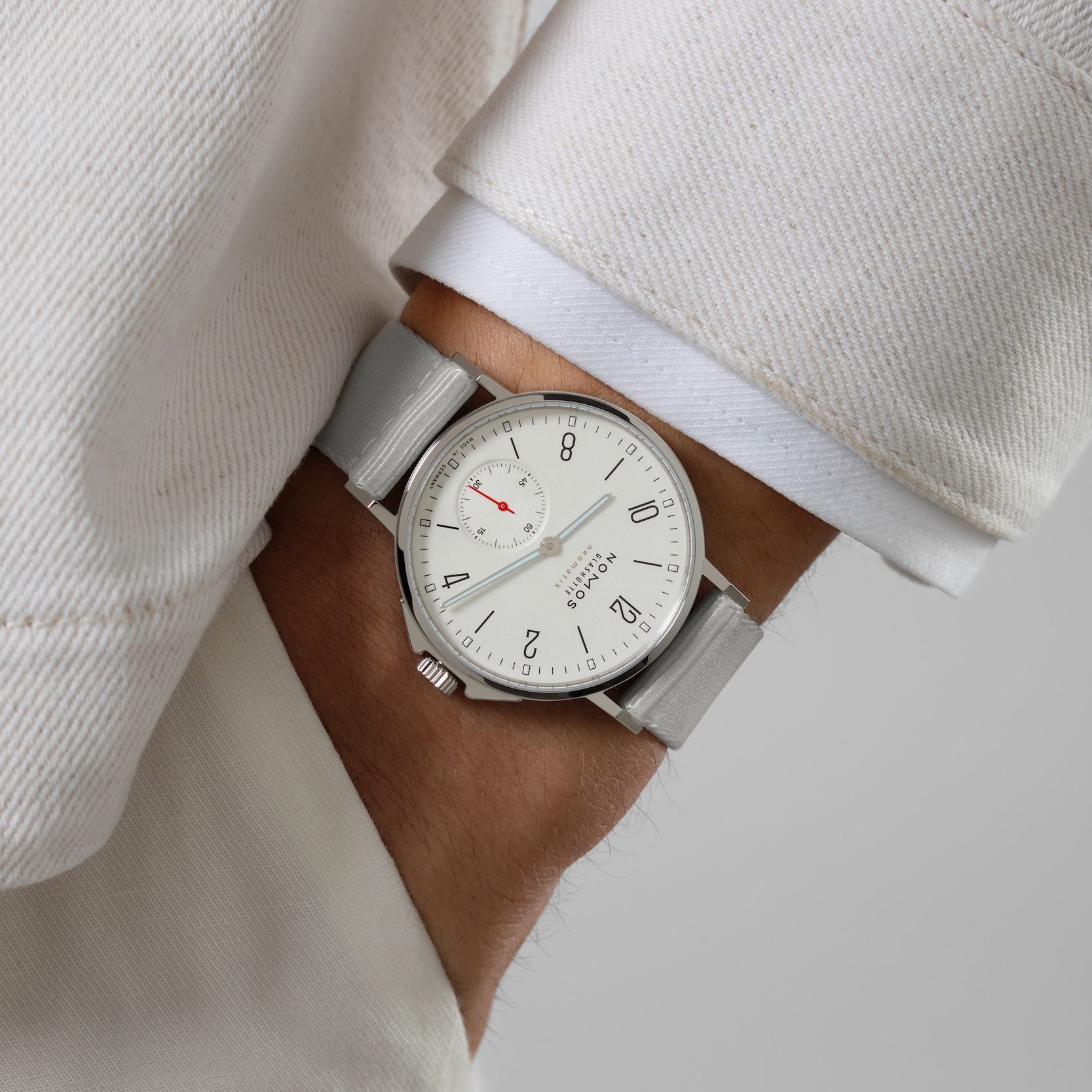 Ahoi neomatik NOMOS Glashütte