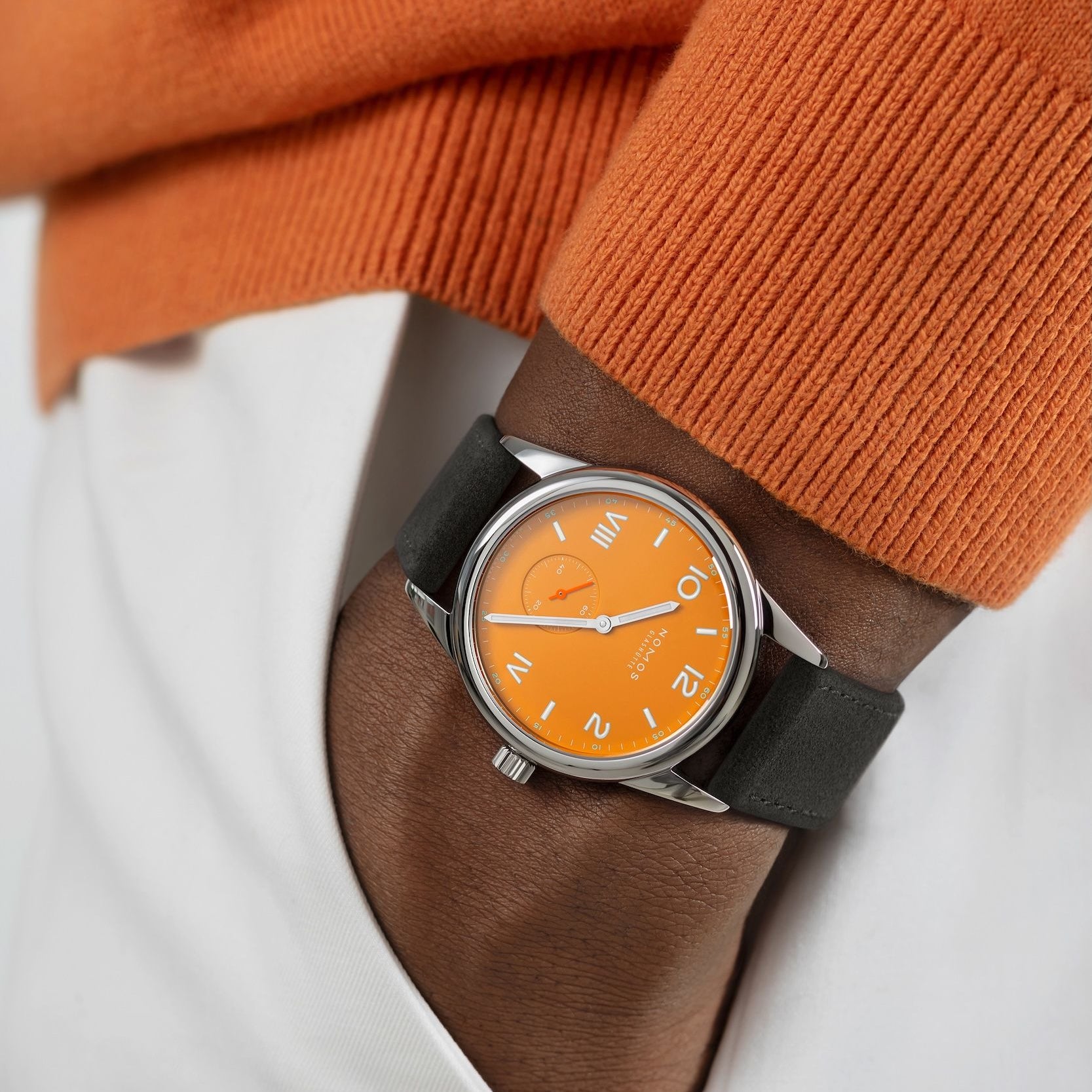 Club Campus 38 future orange NOMOS Glashütte