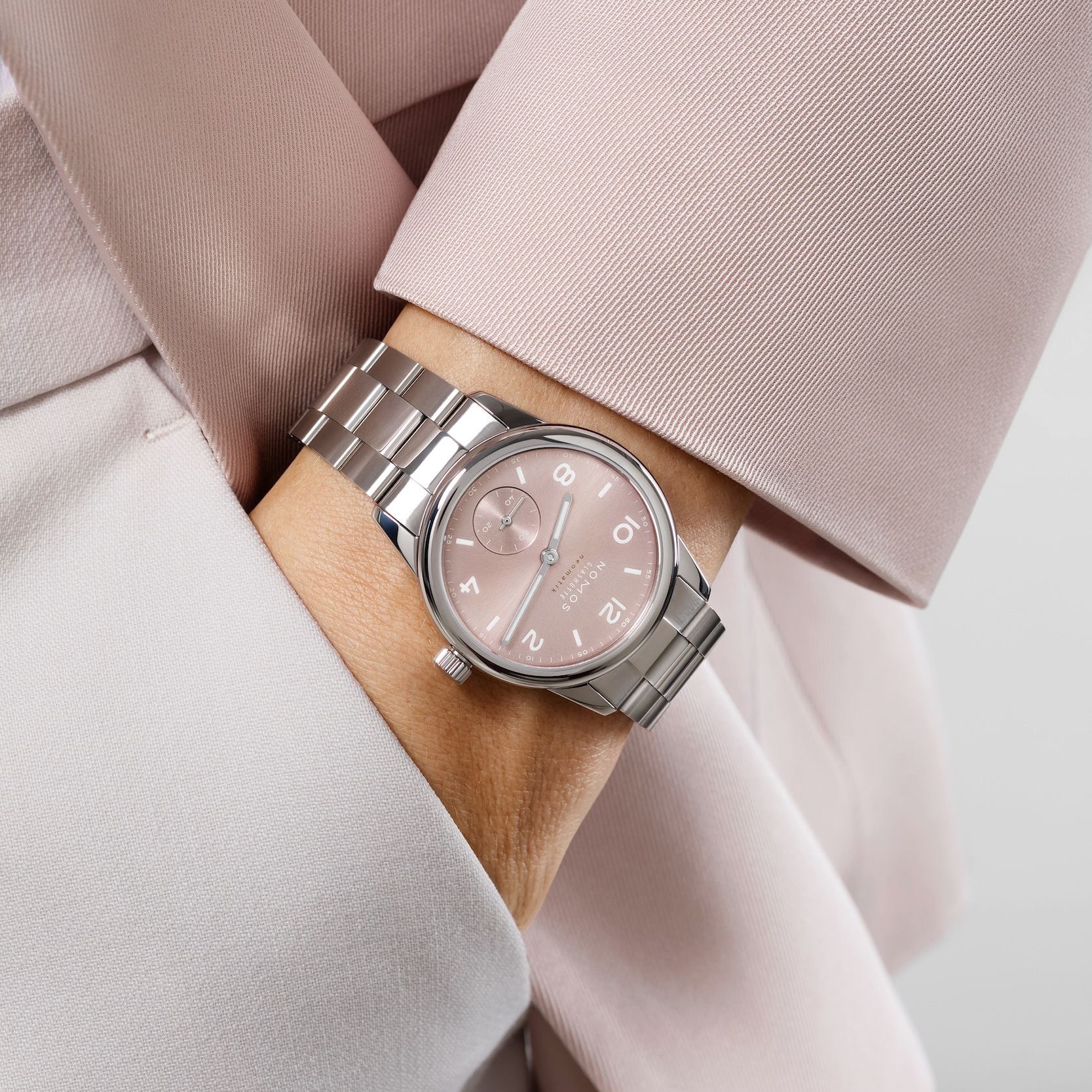 Club Sport neomatik 34 rosé NOMOS Glashütte