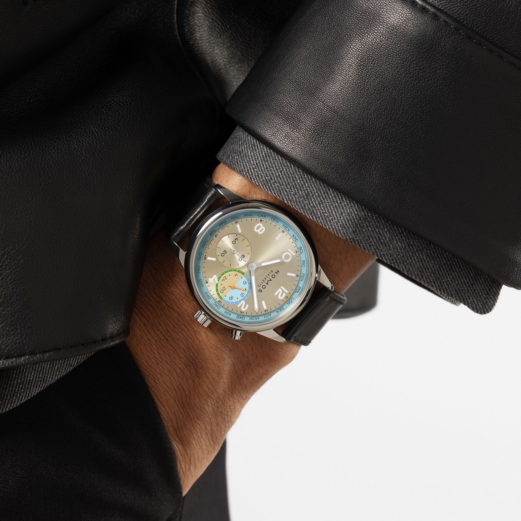 Club Sport neomatik Worldtimer Roam NOMOS Glashütte