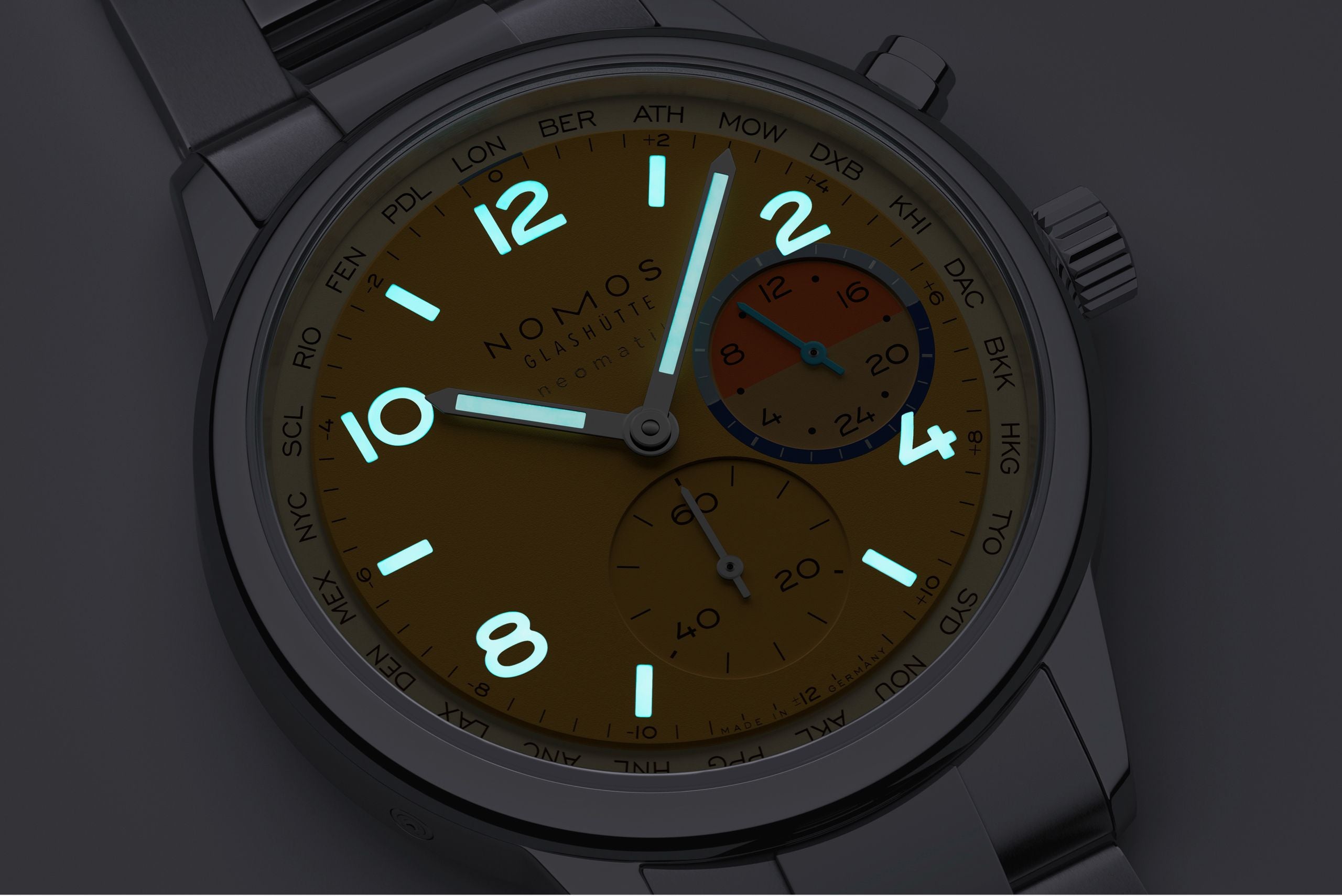 Club Sport neomatik Worldtimer Dune NOMOS Glashütte