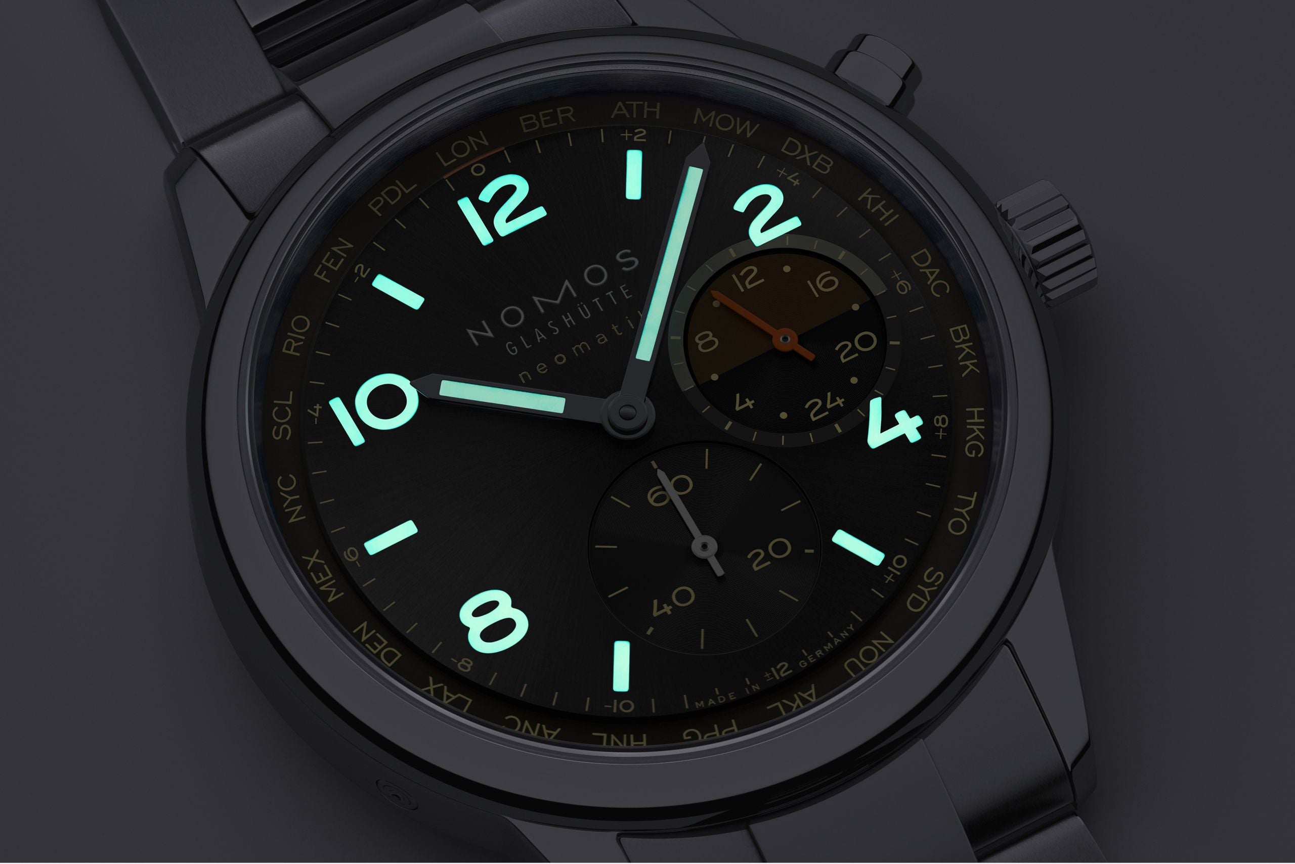Club Sport neomatik Worldtimer Grid