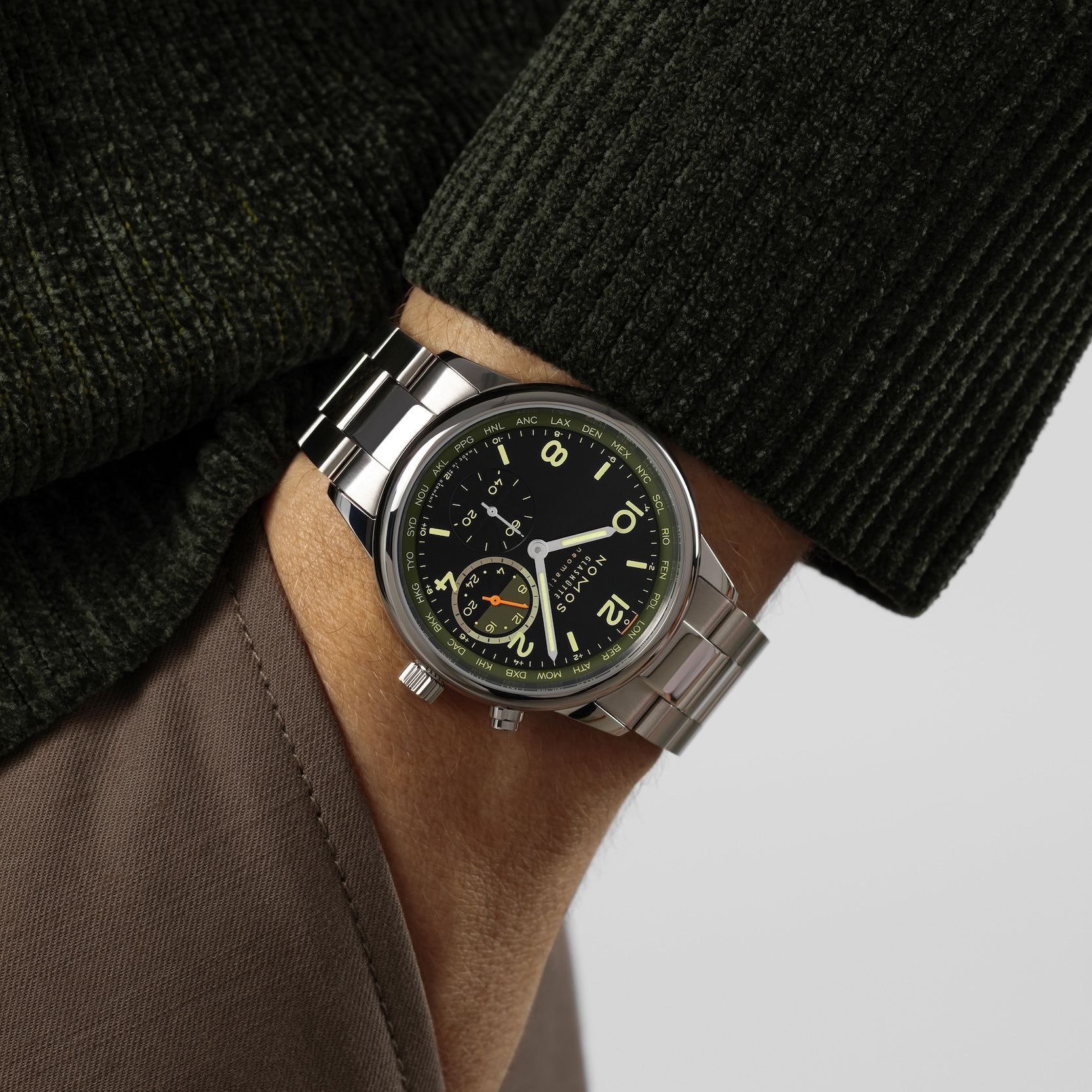 Club Sport neomatik Worldtimer Vector NOMOS Glashütte