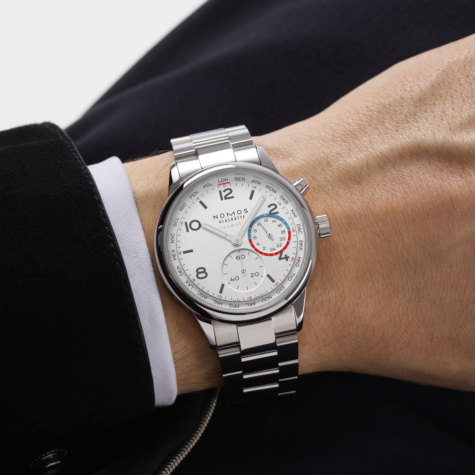 Club Sport neomatik Worldtimer NOMOS Glashütte