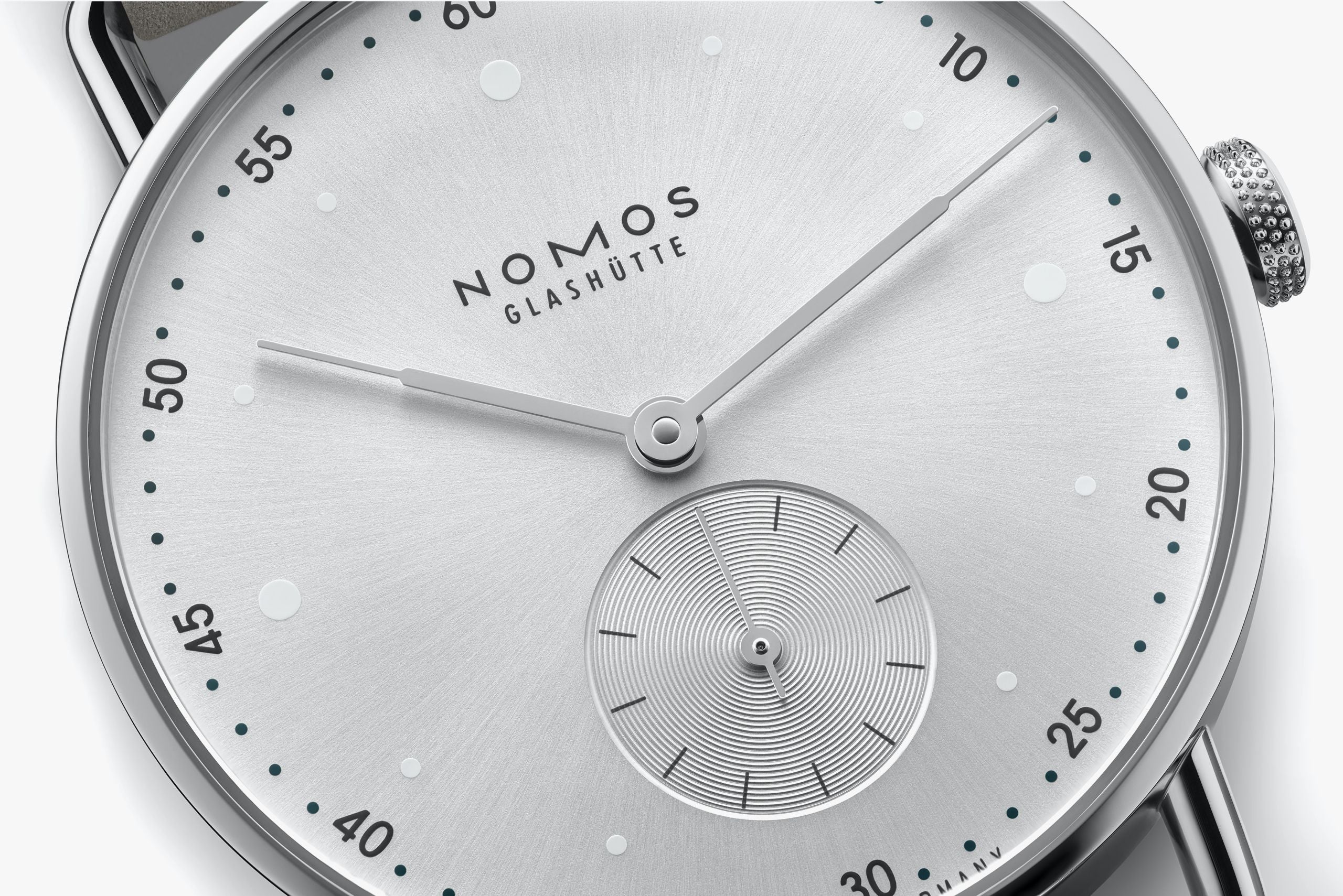 Metro 33 all silver