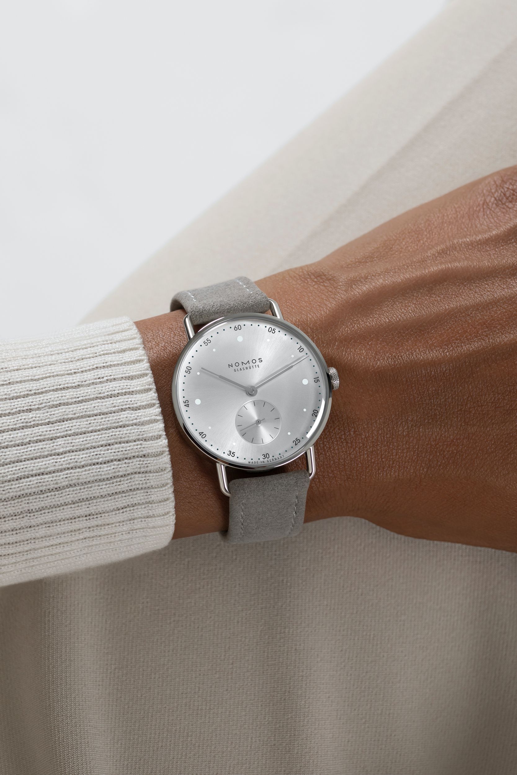 Metro 33 all silver