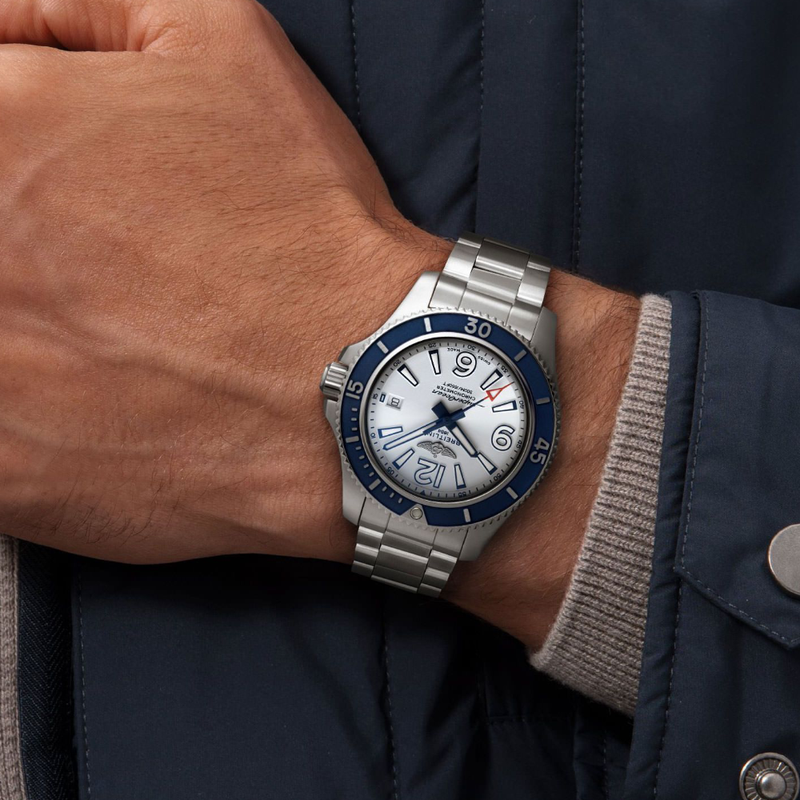BREITLING SUPEROCEAN AUTOMATIC 42 MEN'S DIVING WATCH - Azzam Watches 